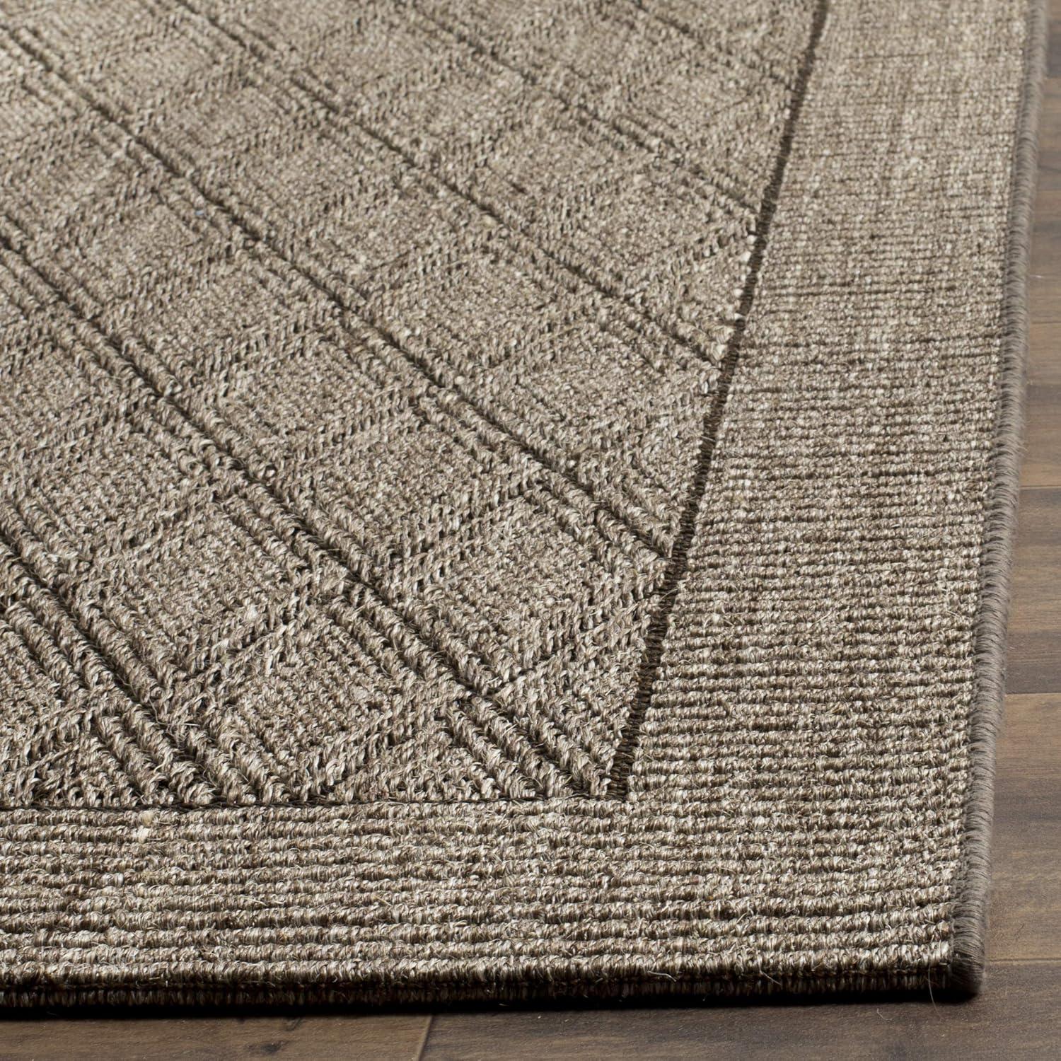 Palm Beach PAB351 Power Loomed Area Rug - Silver - 4'x6' - Safavieh.