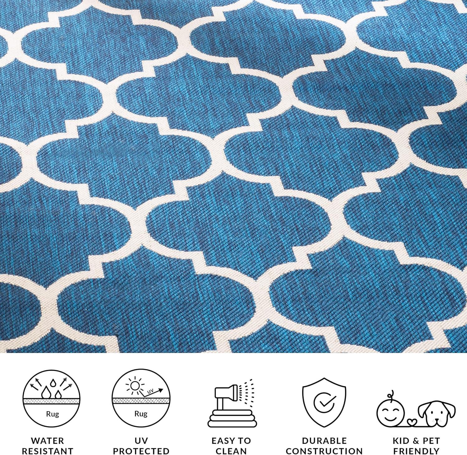 Safavieh Courtyard Performance Geometric Rug