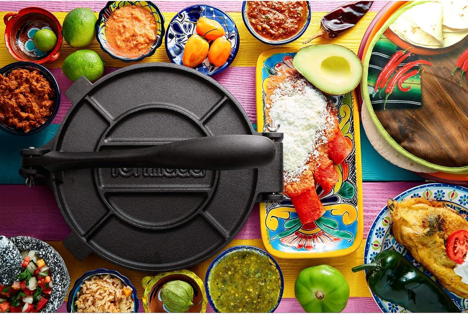 Tortillada – 10 inch Tortilla Press + Parchment Paper (100 pcs) - Pre-Seasoned Cast Iron with Recipes E-Book