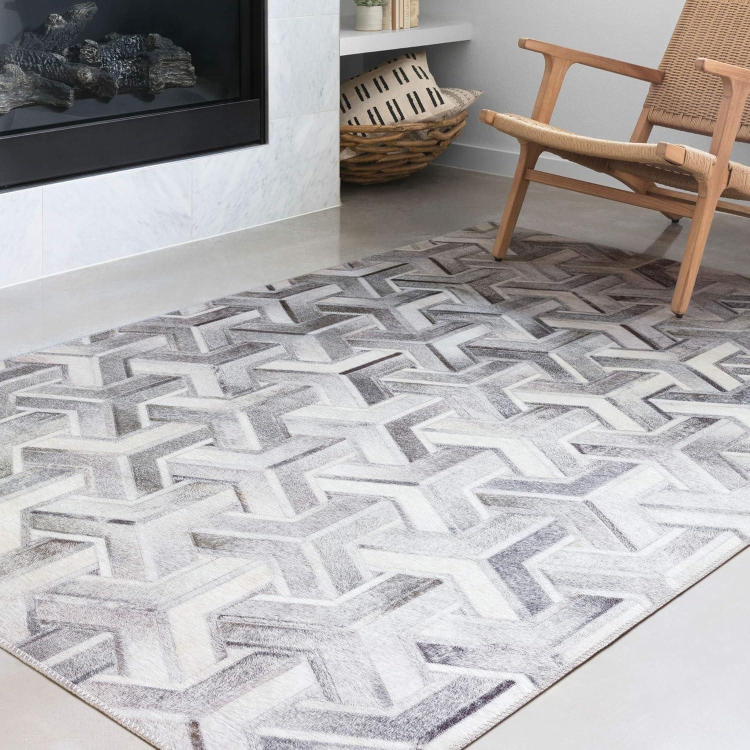 Ivory and Silver Faux Cowhide Low Pile Area Rug 2'3" x 3'9"