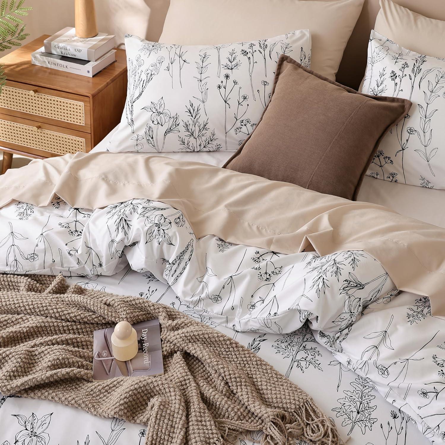 Queen Comforter Set - Floral Comforters Queen Size, White Comforter, 3 Pieces, 1 Comforter (90"x90") & 2 Pillow Cases (20"x26"), White