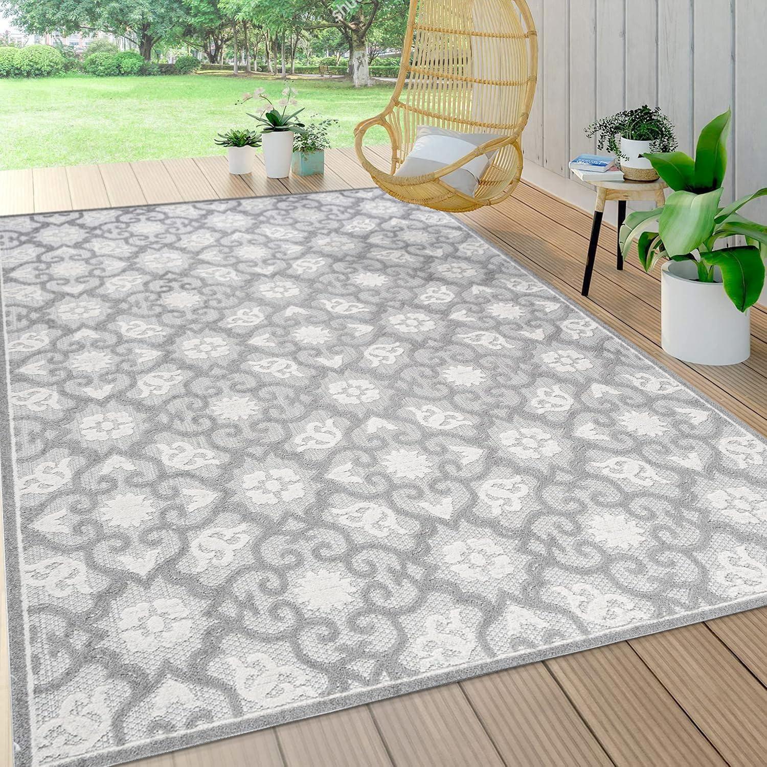 Circus Medallion High-Low Indoor/Outdoor Rug Area Rug - JONATHAN Y