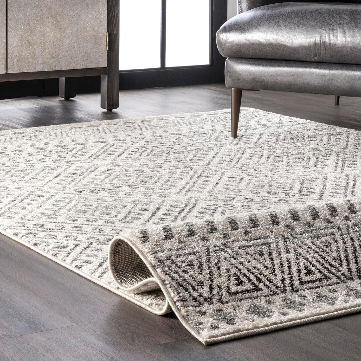 Nuloom Camila Geometric 7x9 Indoor Area Rug for Living Room Bedroom Dining Room Kitchen, Off White/Ivory