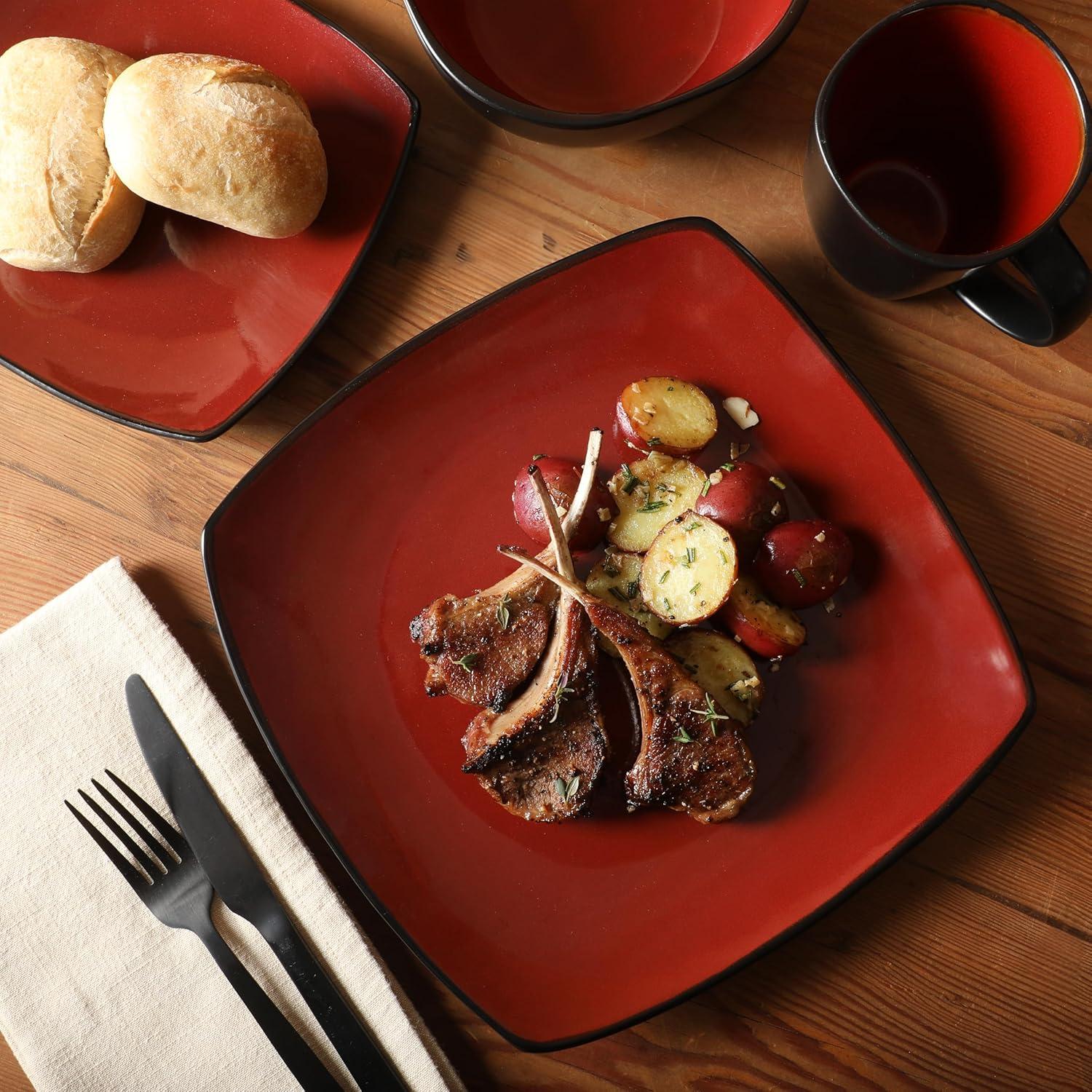 Dinnerware Set
