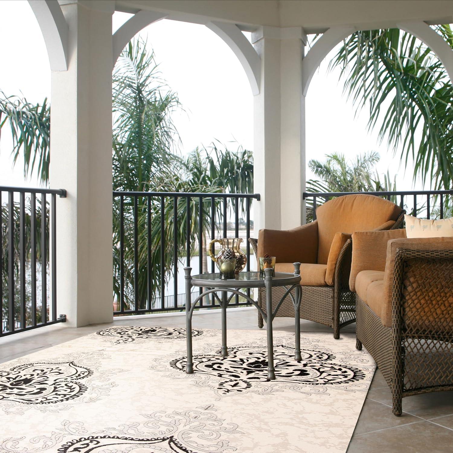 Courtyard CY7926 Power Loomed Indoor/Outdoor Area Rug - Creme/Black - 8'x11' - Safavieh.