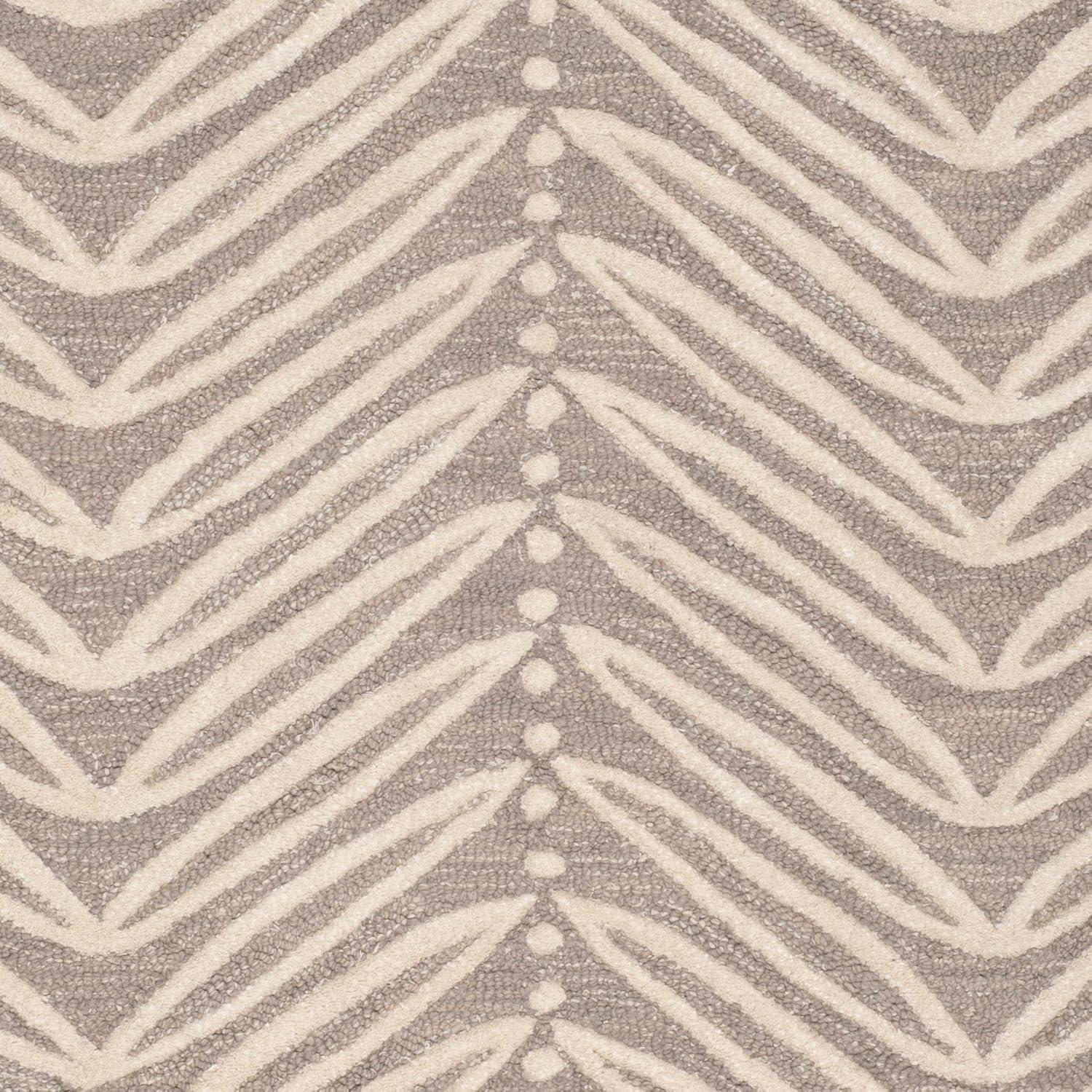 Martha Stewart Chevron Leaves - MSR3612 - Indoor Hand Tufted Accent Rugs - Chamois Beige - 2'6"x4'3"