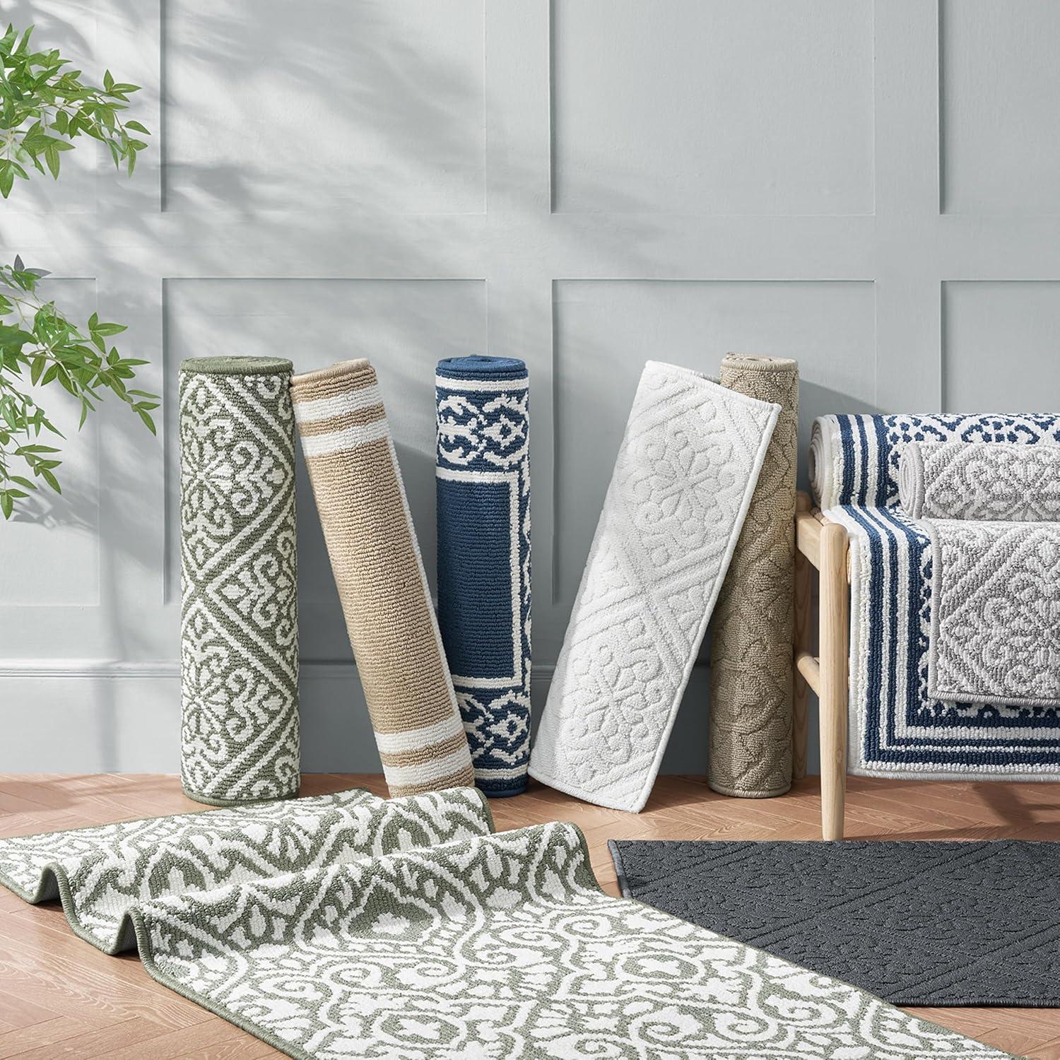 Isla Machine Woven Synthetic Geometric Area Rug In Beige/White