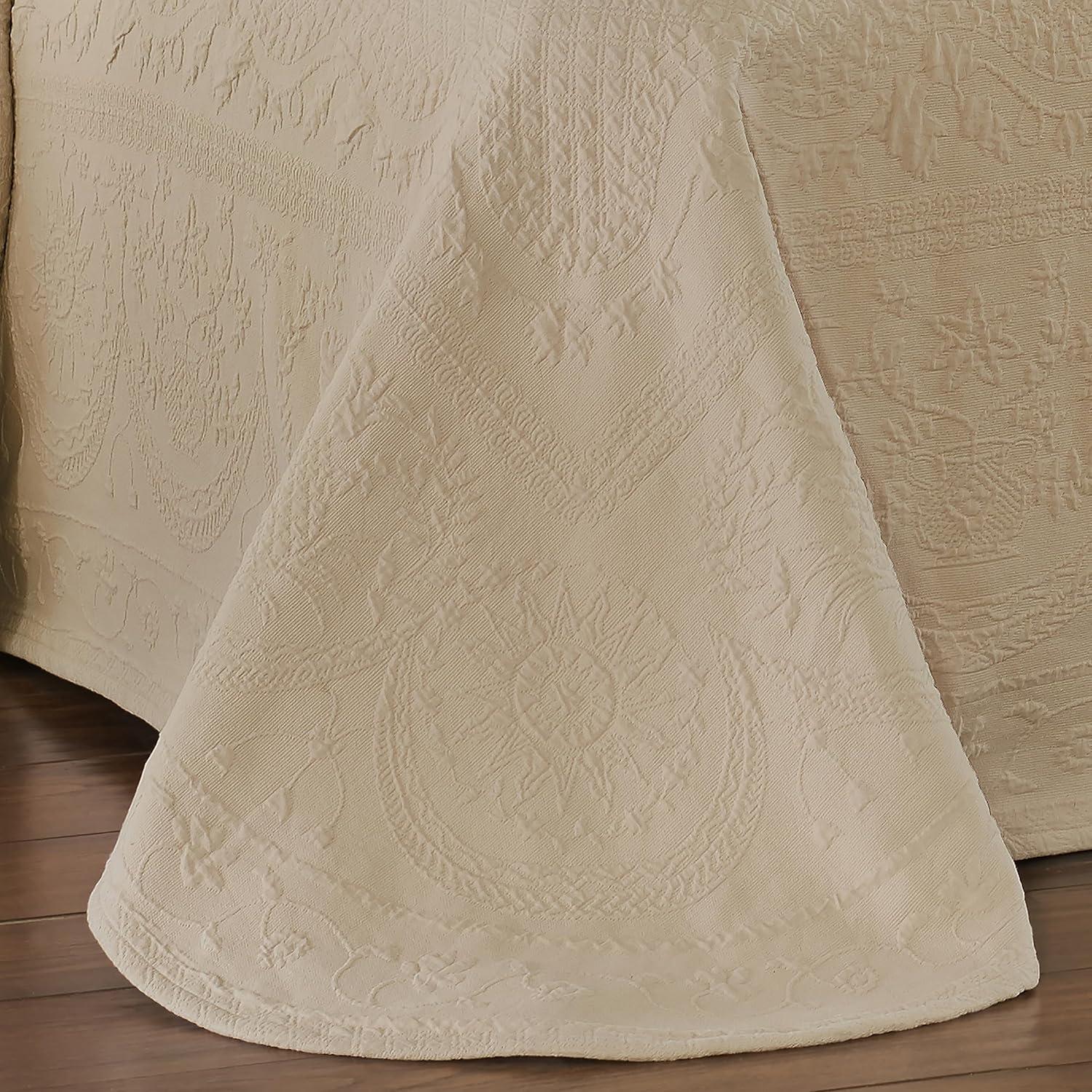 Historic Charleston King Charles Matelasse Traditional Cotton Floral Coverlet