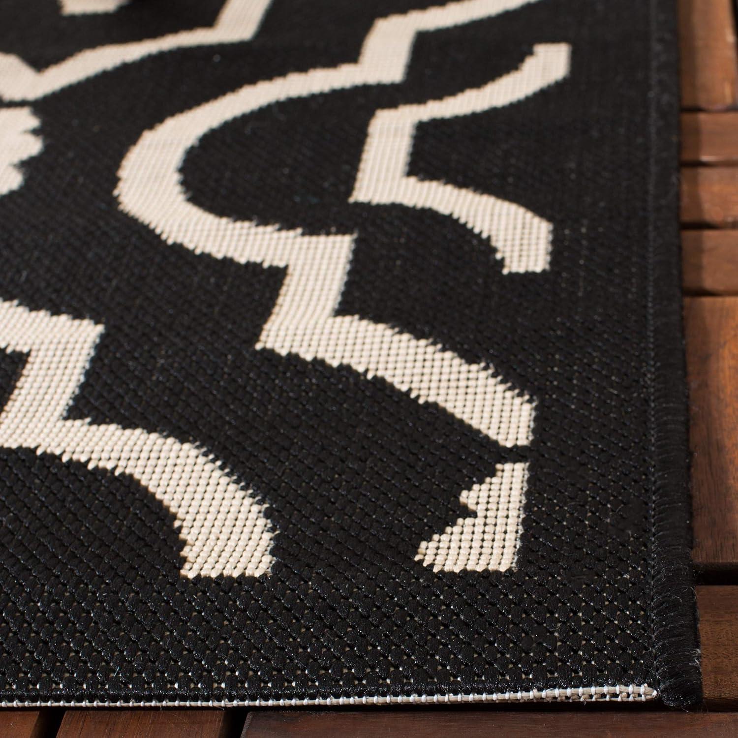Courtyard CY6926 Power Loomed Indoor and Outdoor Area Rug - Black/Beige - 4'x5'7" - Safavieh