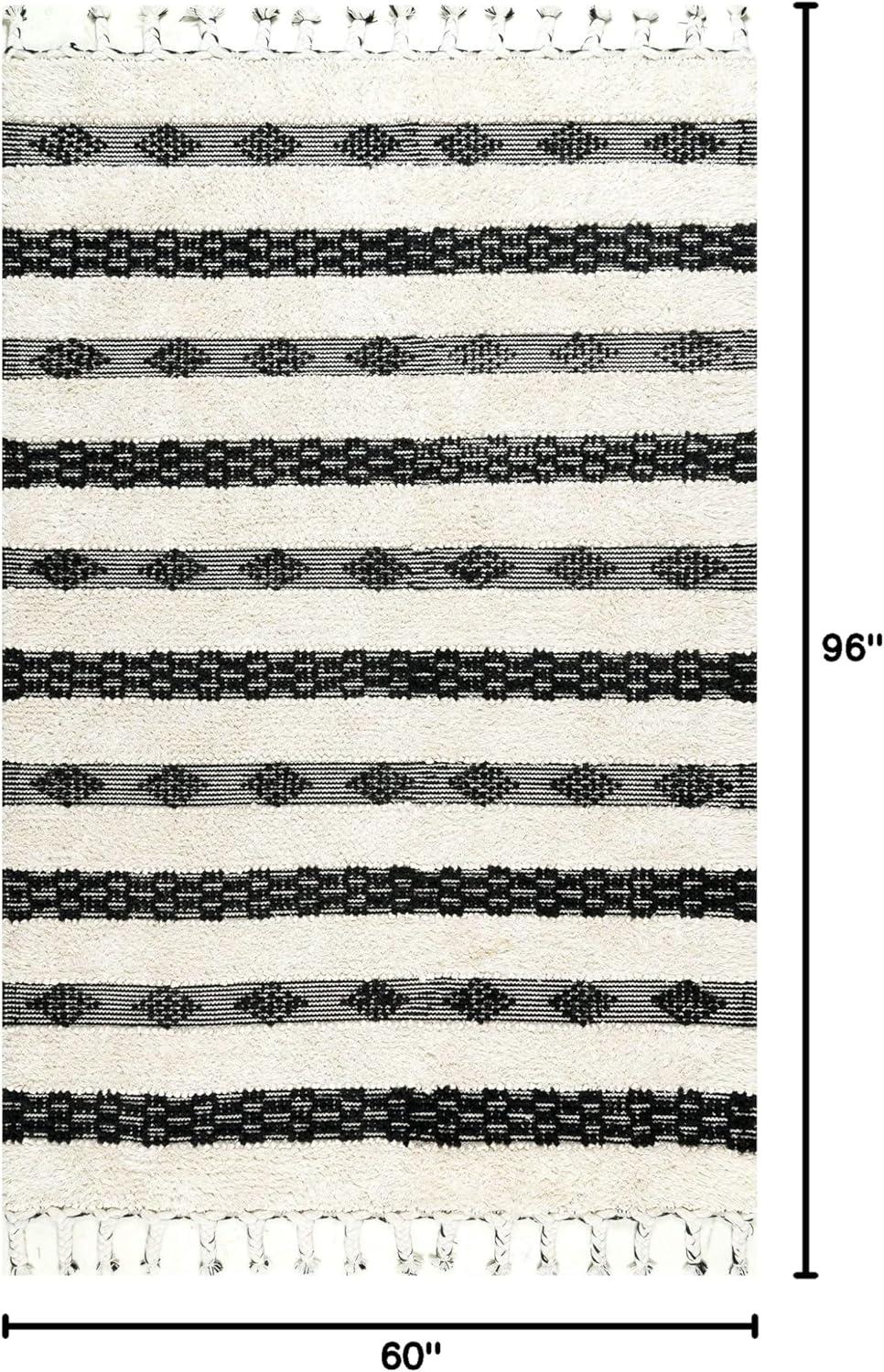 Nuloom Handmade Striped Delia Shag Indoor Area Rug, 5' x 8', Ivory