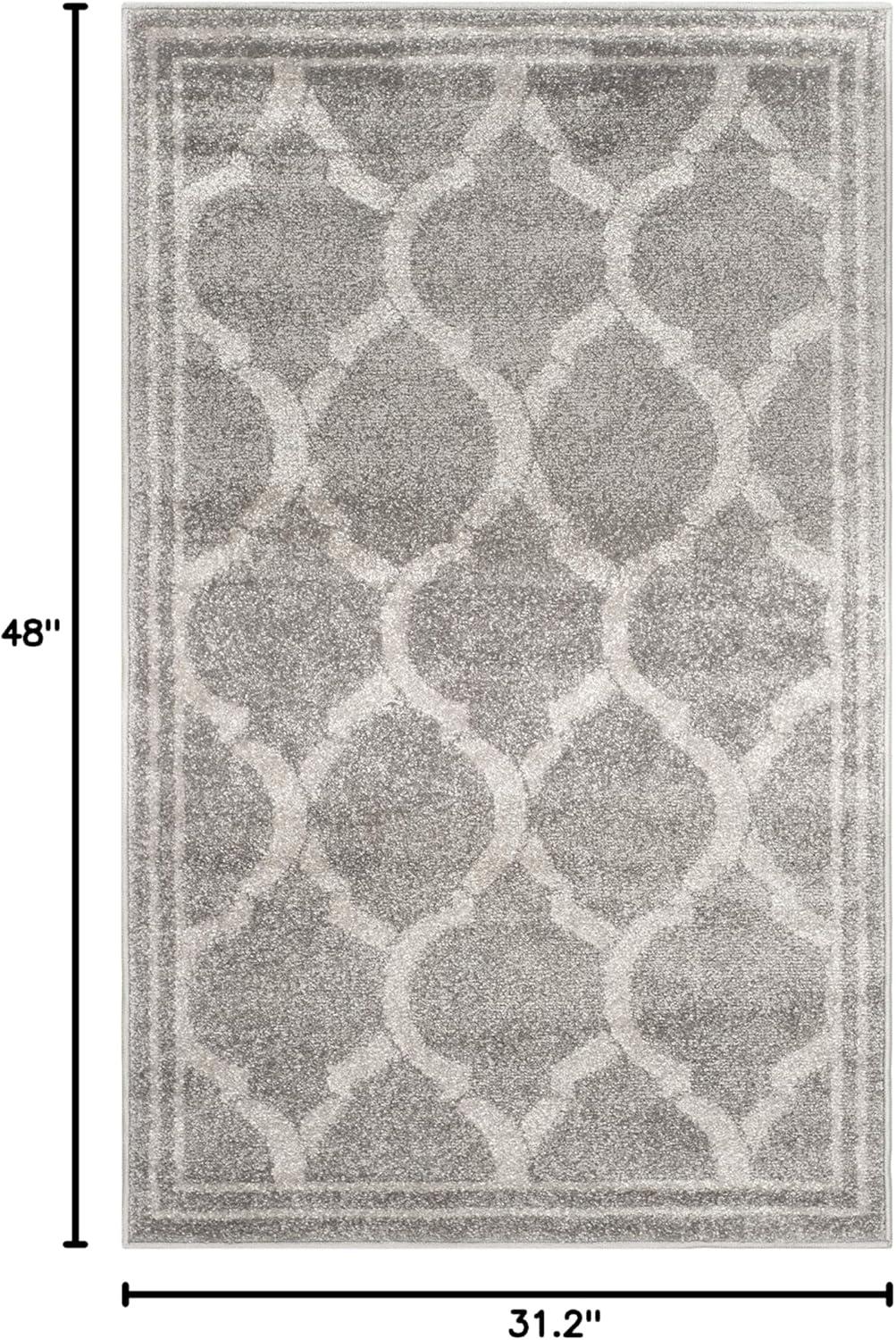 Safavieh AMHERST, GREY / LIGHT GREY, 2'-6" X 4', Area Rug, AMT415C-24