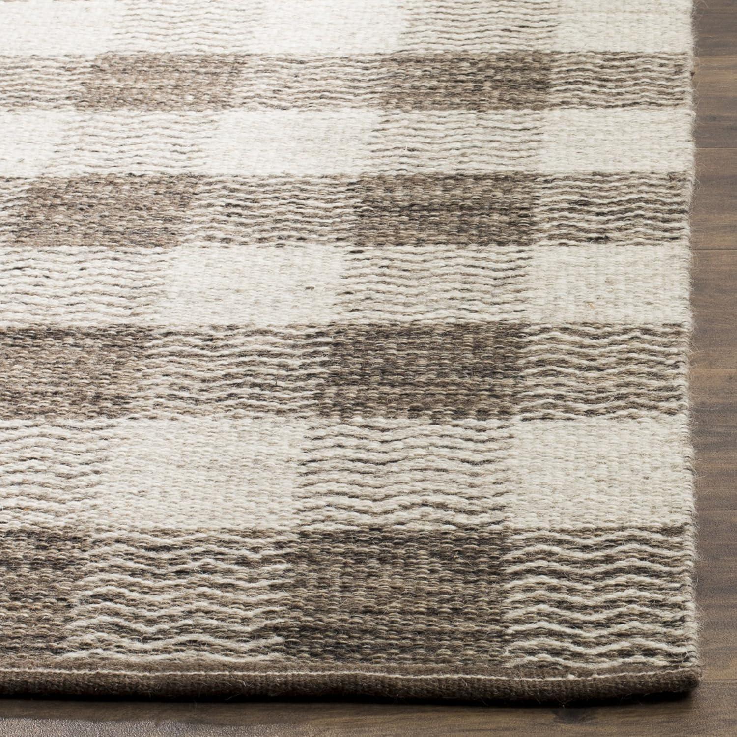 Kilim KLM351 Hand Woven Area Rug - Light Grey/Brown - 8'x10' - Safavieh