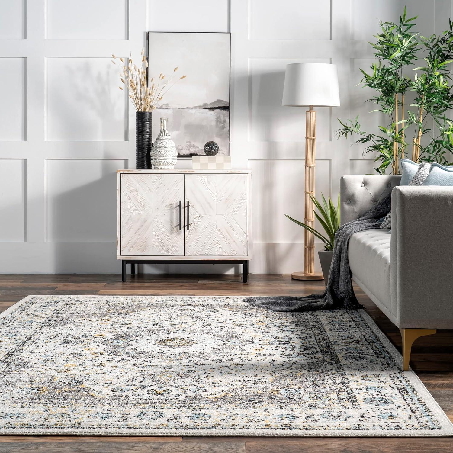 Elegant Gray Synthetic 2' x 3' Easy-Care Persian Area Rug