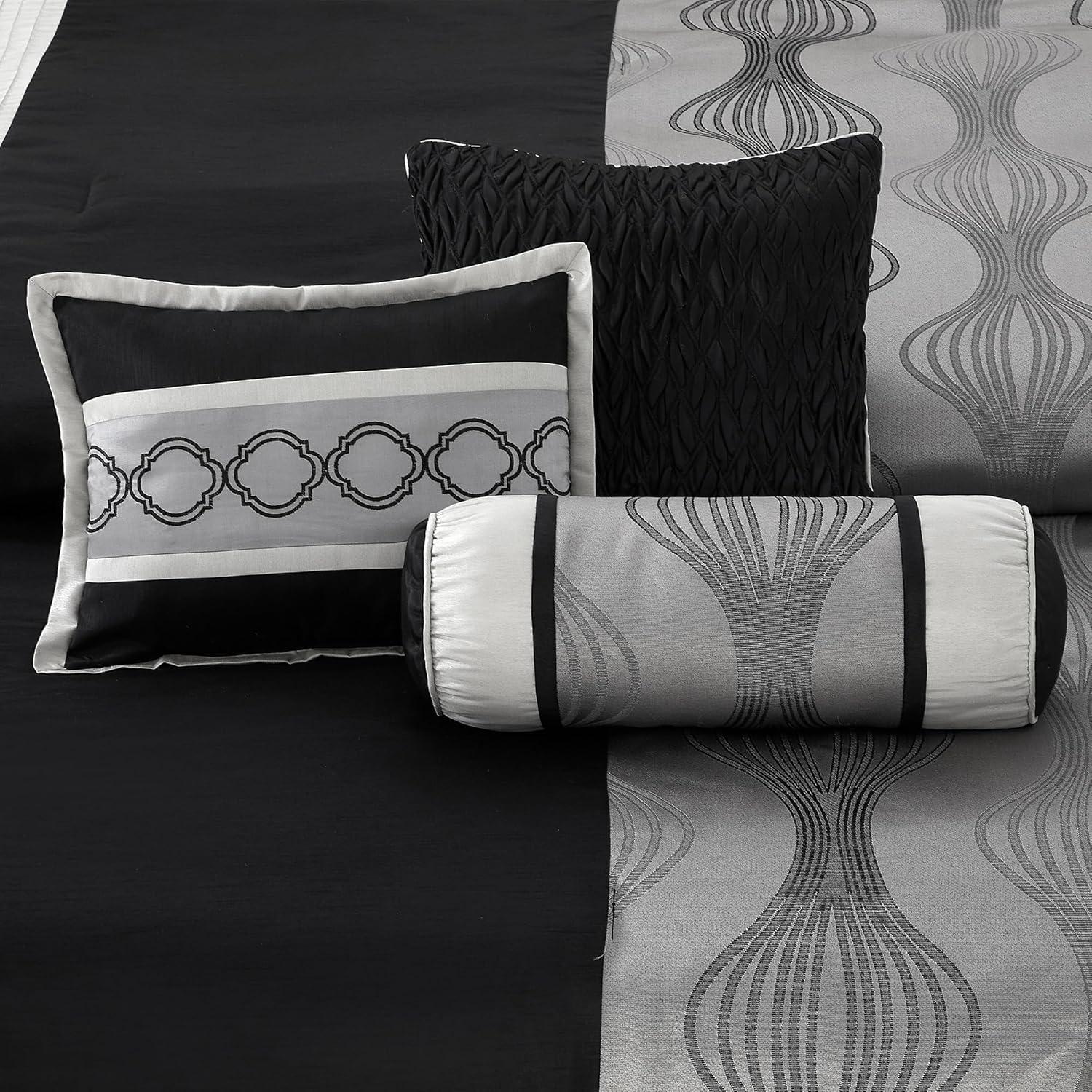 Nanshing 7pc California King Kath Comforter Set Silver