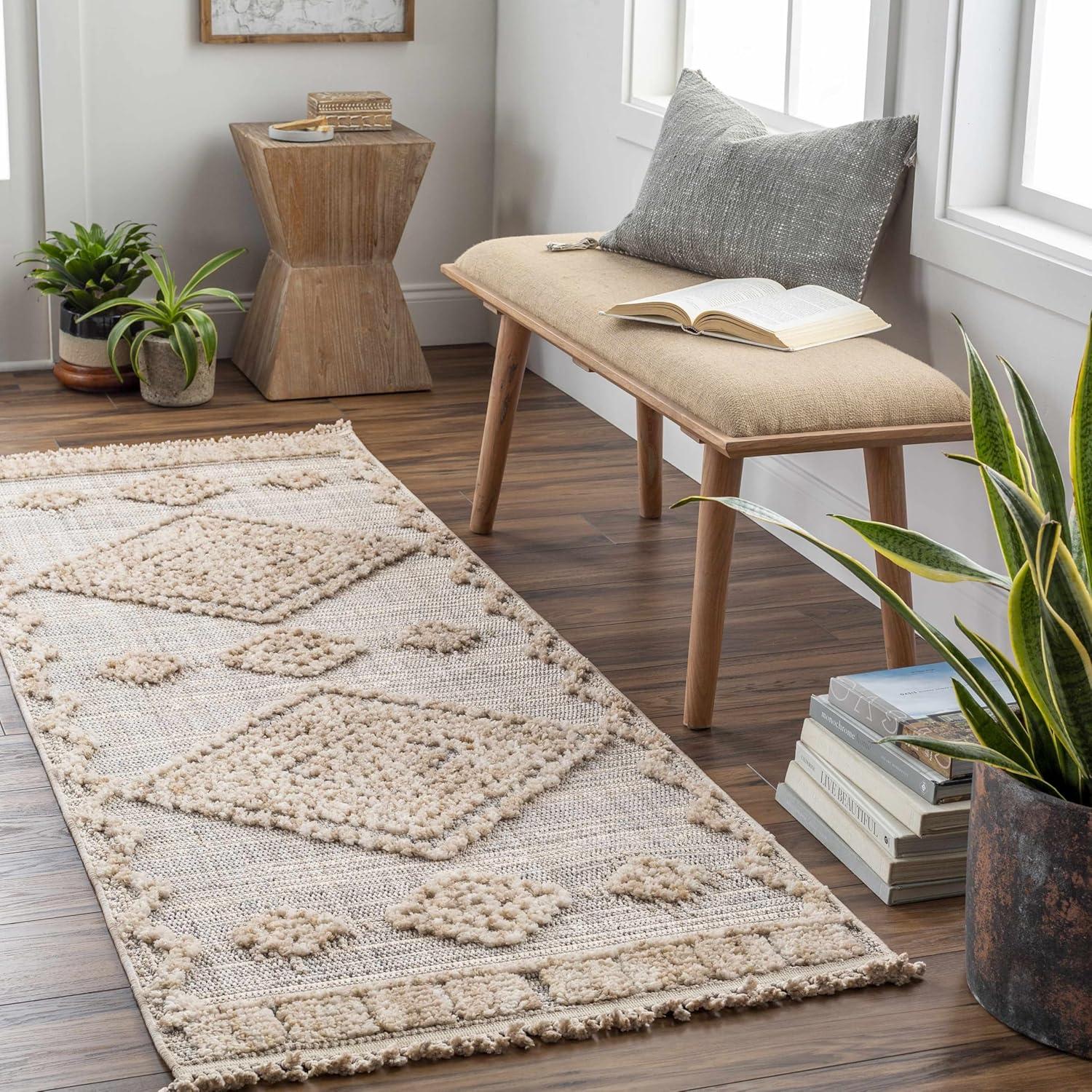 Gray Geometric High-Low Pile Polyester Runner Rug 2'7" x 7'3"