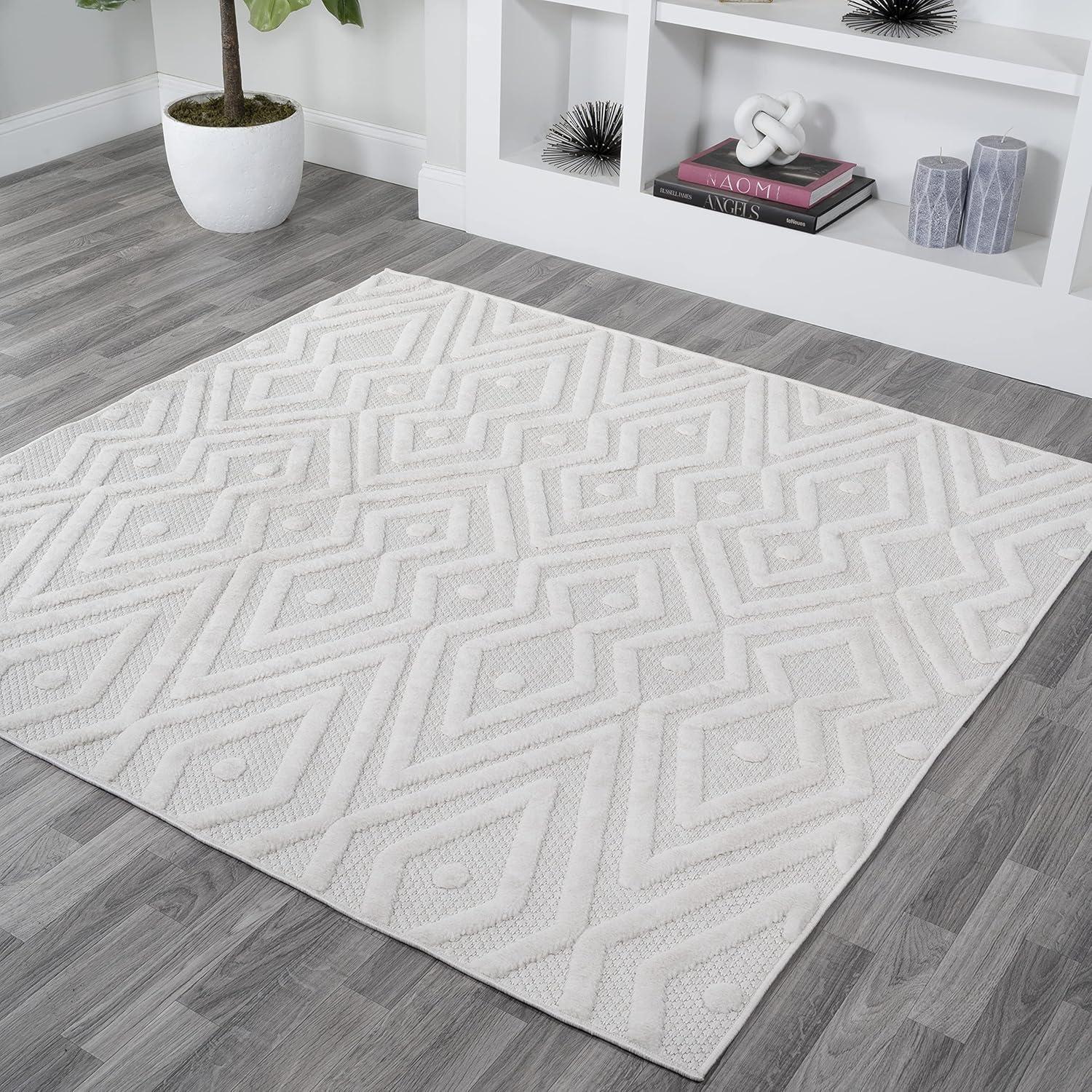 Balansat Moroccan Diamond Indoor/Outdoor Area Rug - JONATHAN Y