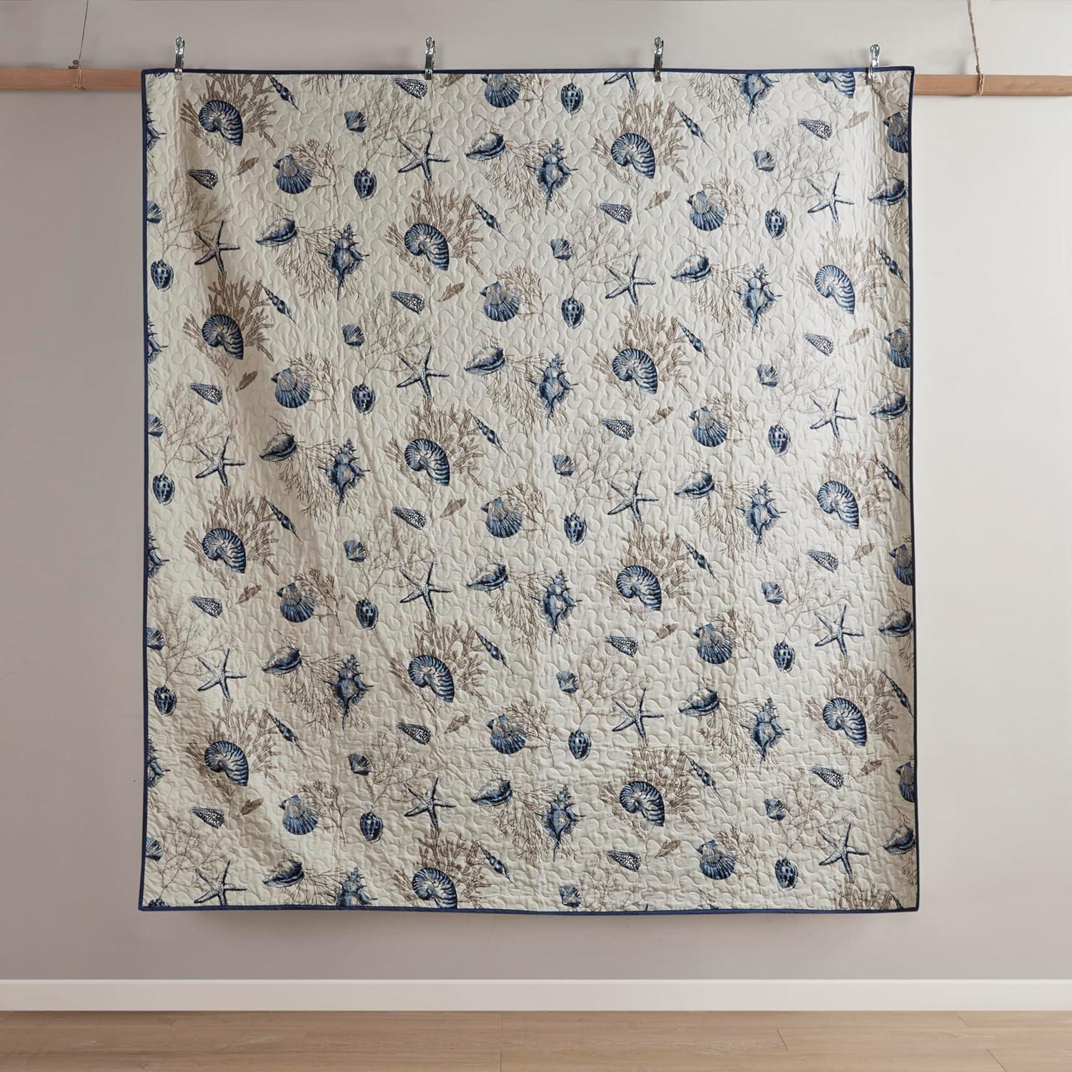 Madison Park Bayside Quilt Set with Throw Pillows