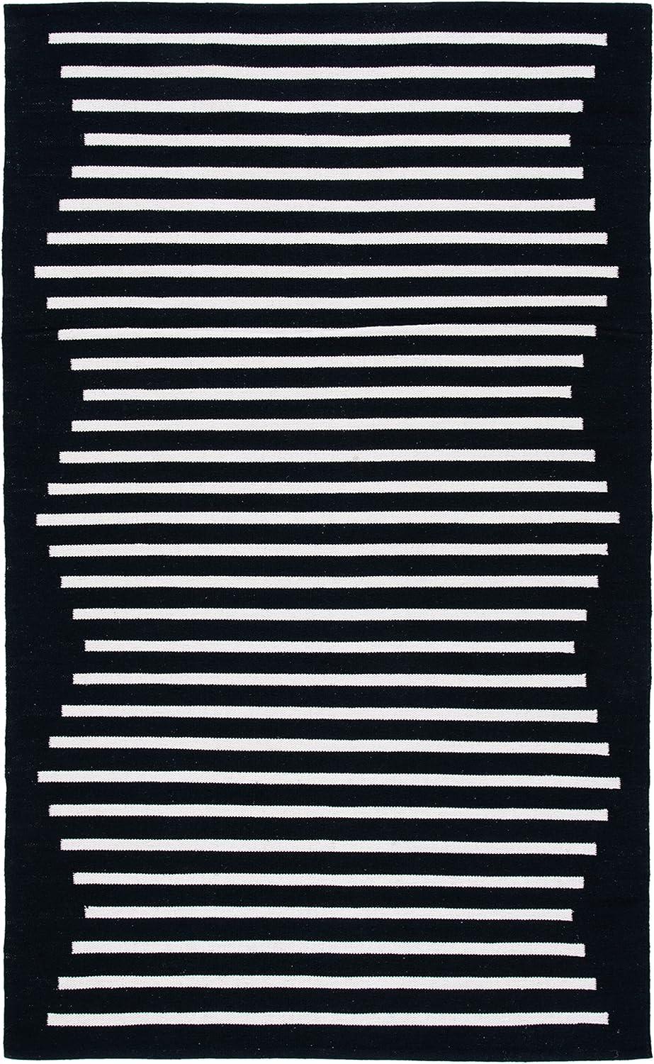 Montauk MTK313 Hand Woven Area Rug - Black/Ivory - 4'x6' - Safavieh.