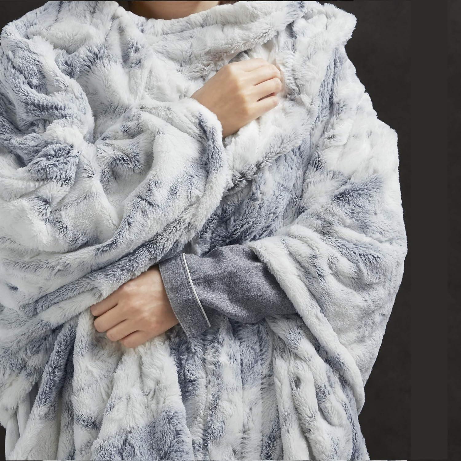 Beautyrest Zuri Oversized Heated Faux Fur Throw