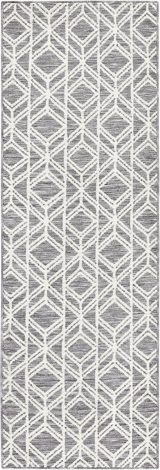 Town & Country Living TOWN & COUNTRY EVERYDAY Walker Modern Diamond Everwash Non-Slip Backing Kitchen Mat