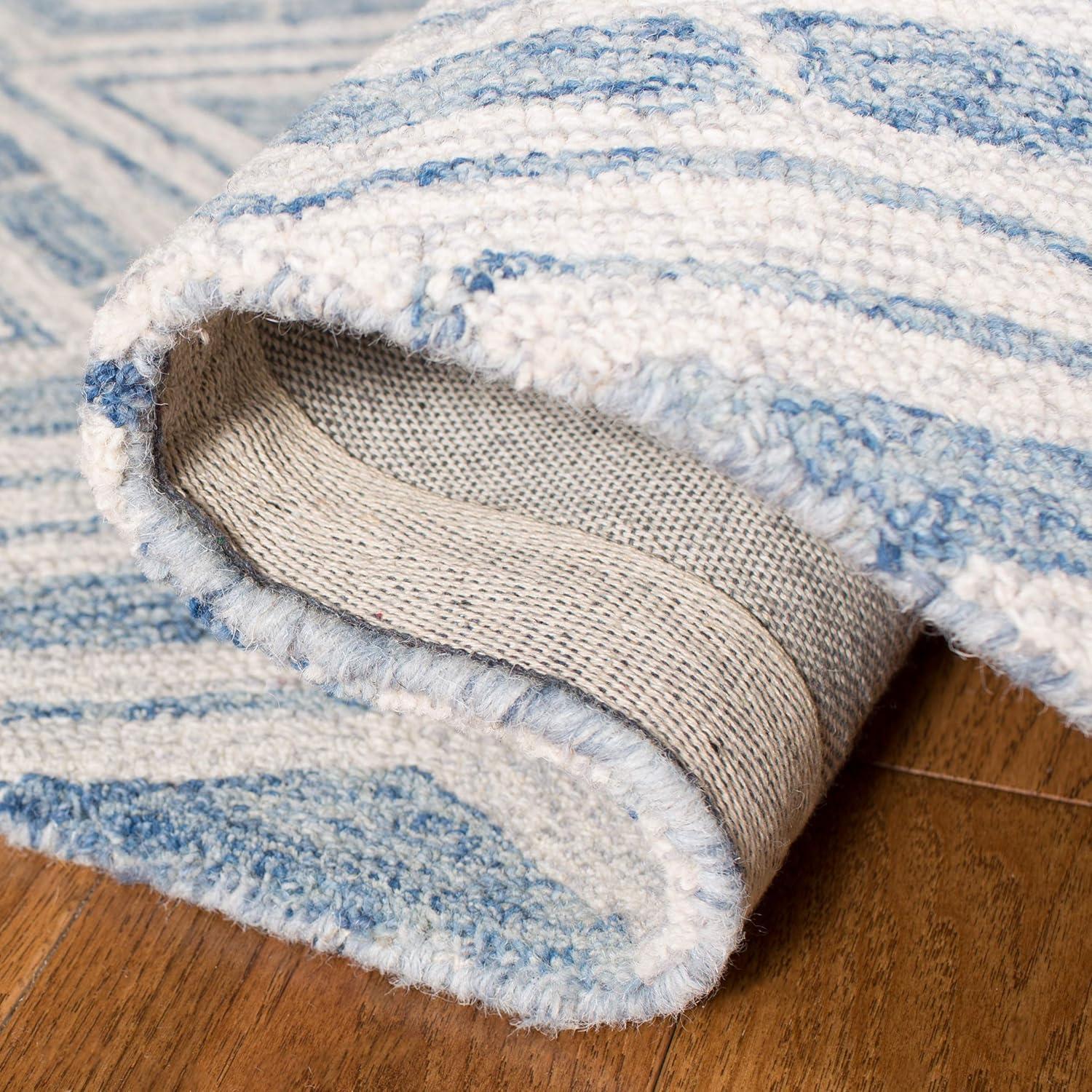 Micro-Loop MLP646 Hand Tufted Indoor Area Rug - Blue/Ivory - 5'x8' - Safavieh