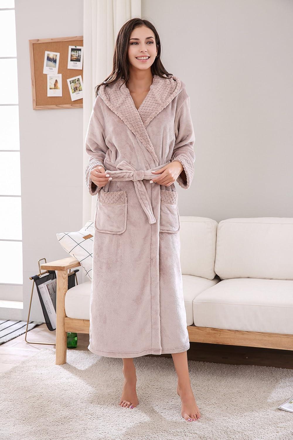 Richie House Women's Soft and Warm Robe Bathrobe with Hood RHW2823-B-XL