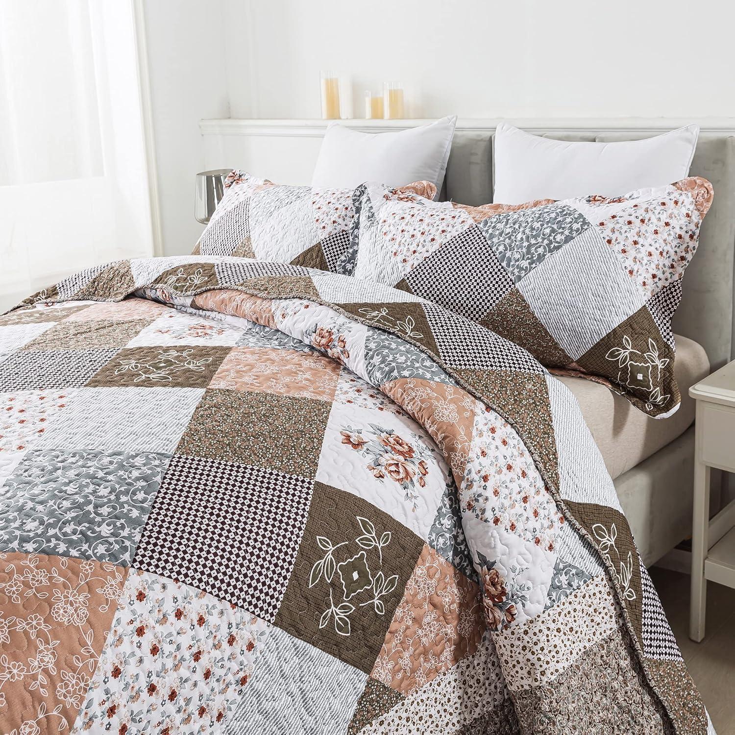 HoneiLife Oversized King Bedspreads 120x120-3 Pcs California King Quilt, Extra Large Quilt Sets All Season Use,Rustic Bedding Sets King Size,Reversible Coverlet Lightweight Microfiber Bed Quilts