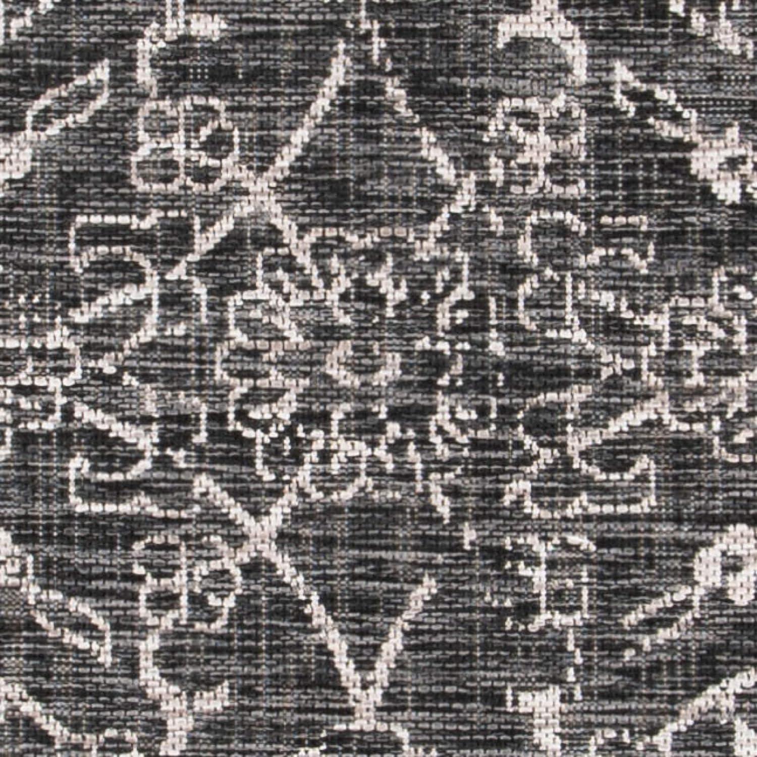 SAFAVIEH Courtyard Darin Traditional Indoor/Outdoor Area Rug, 4' x 5'7", Black/Ivory