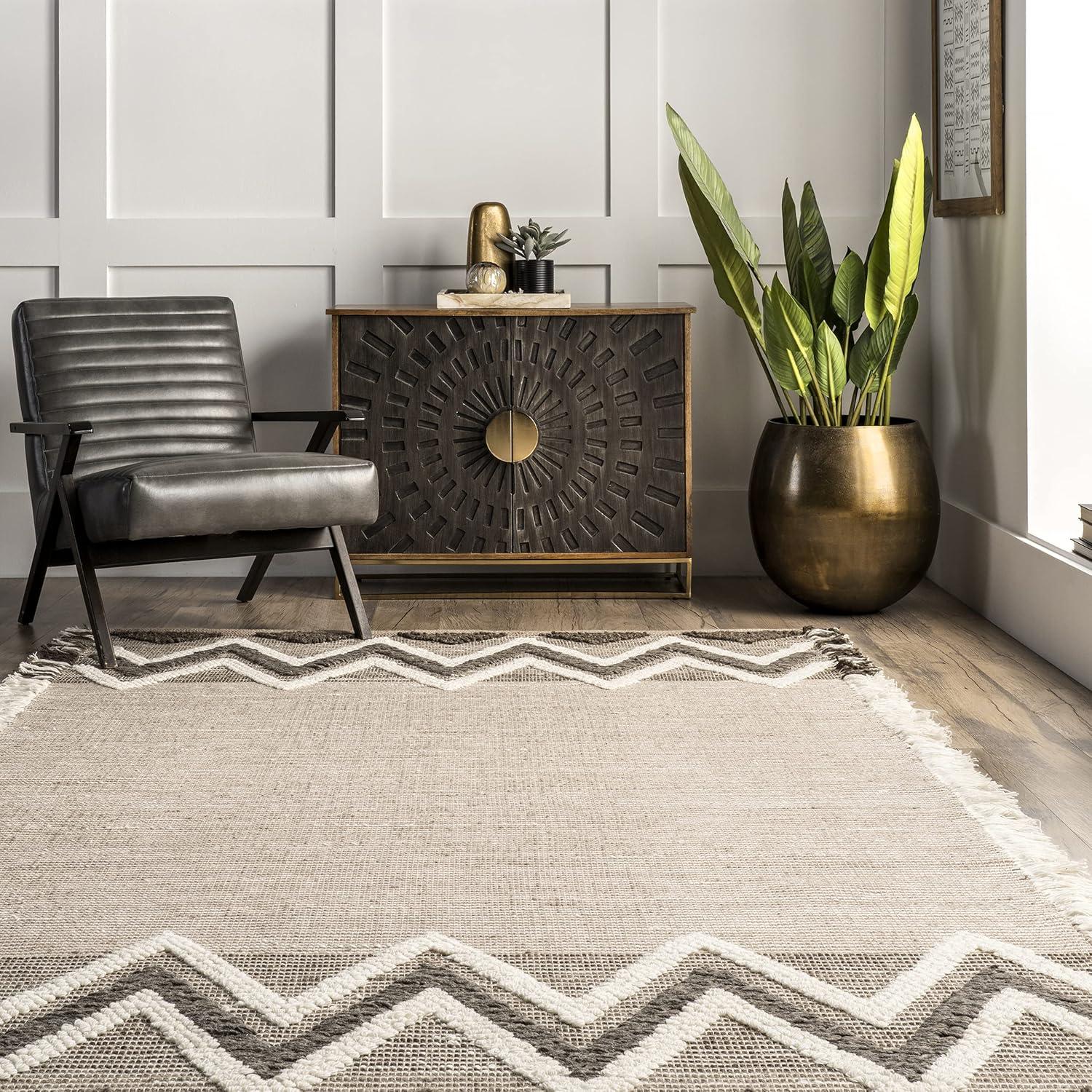 Nuloom Dylan Geometric 5x8 Wool Shag Indoor Area Rug for Living Room Bedroom Dining Room Nursery Kitchen, Beige/Ivory