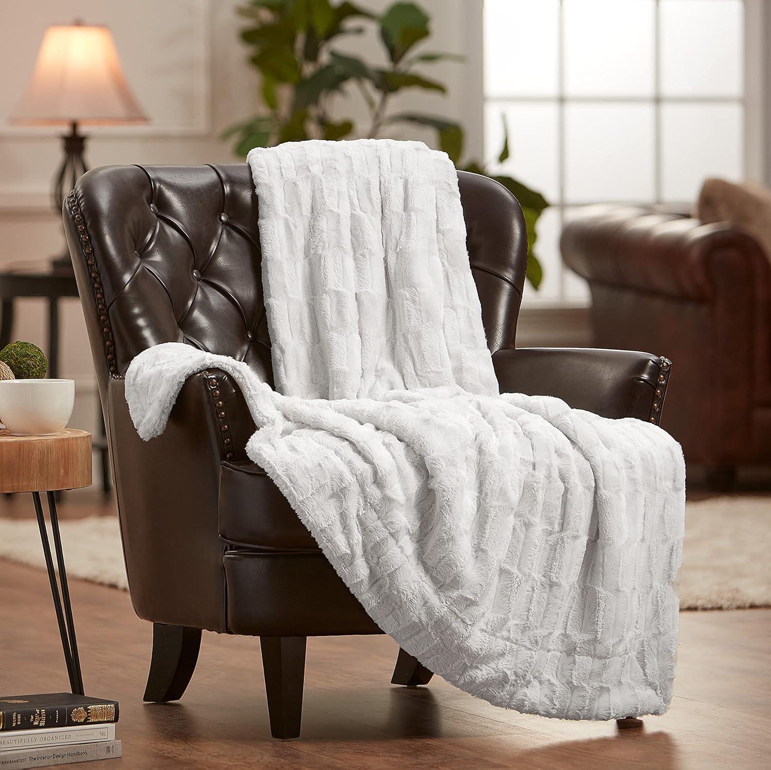 Chanasya Faux Fur Throw