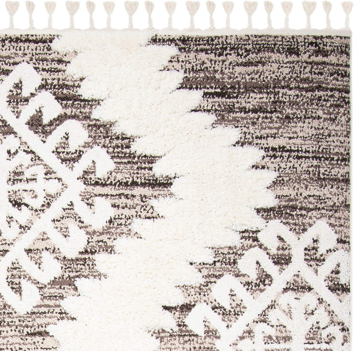 Ivory Diamond Braided 9' x 12' Handmade Shag Area Rug