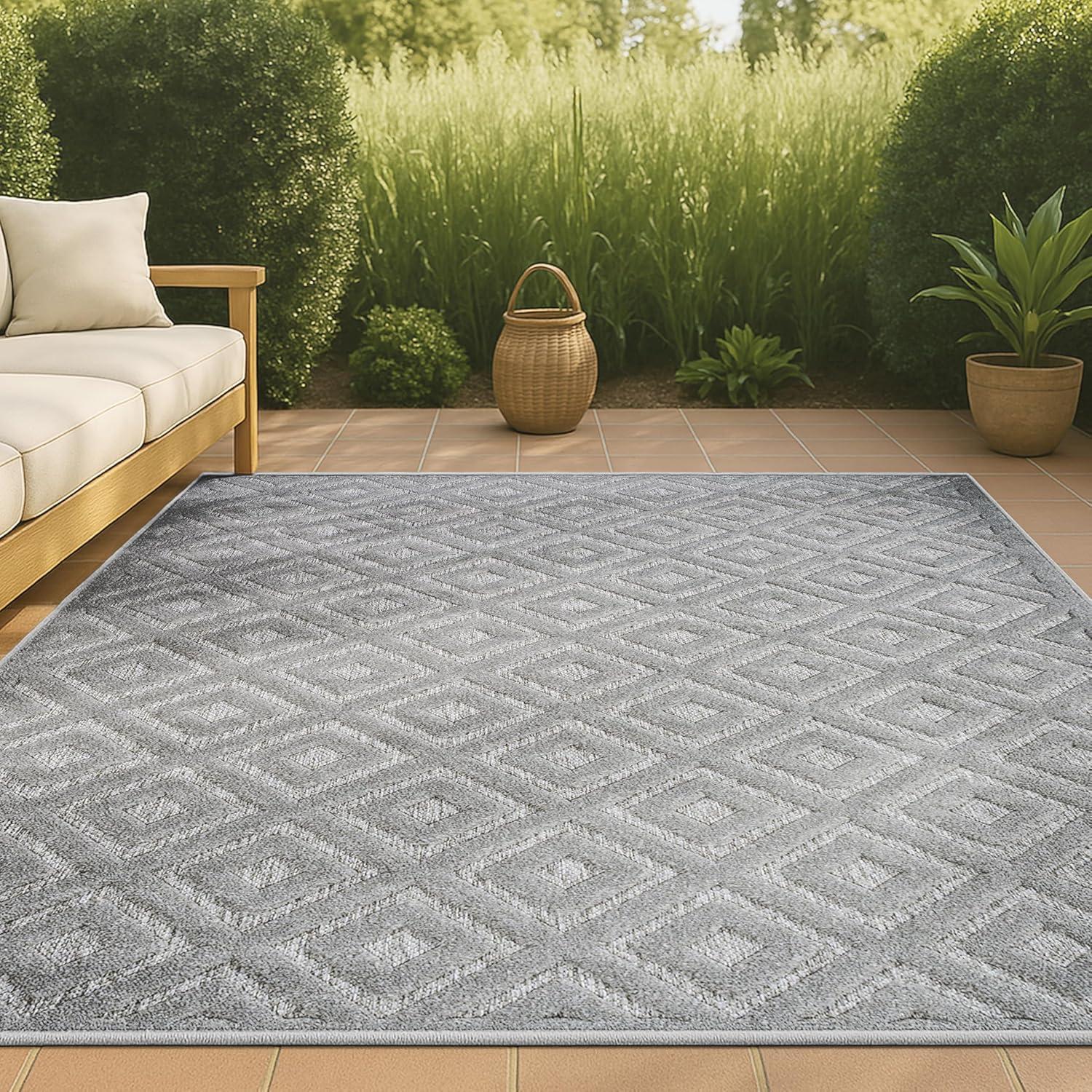 3'x5' Portmany Neutral Diamond Trellis Indoor/Outdoor Area Rug, Light Gray - JONATHAN Y