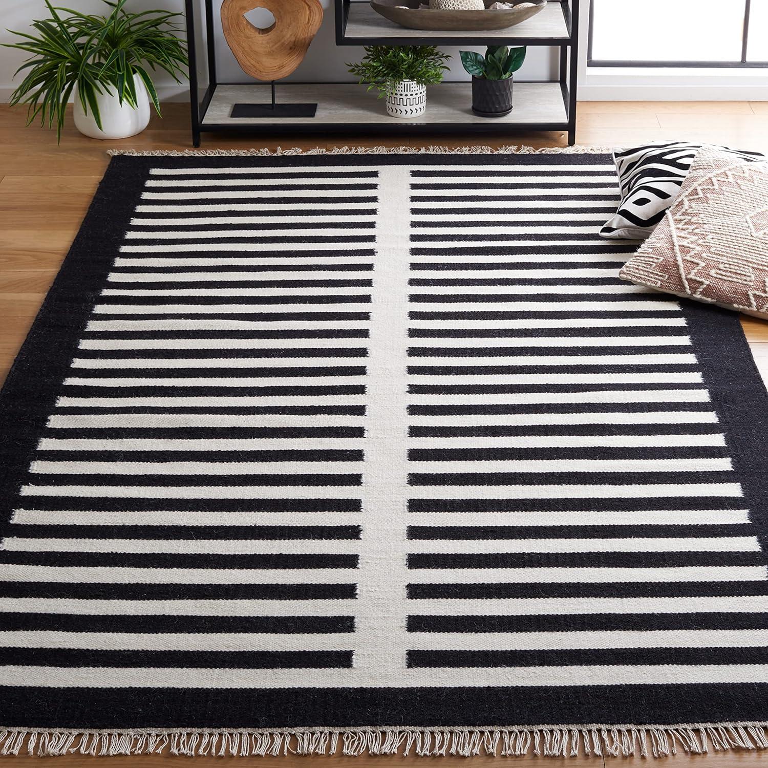 Striped Kilim STK806 Hand Woven Area Rug  - Safavieh