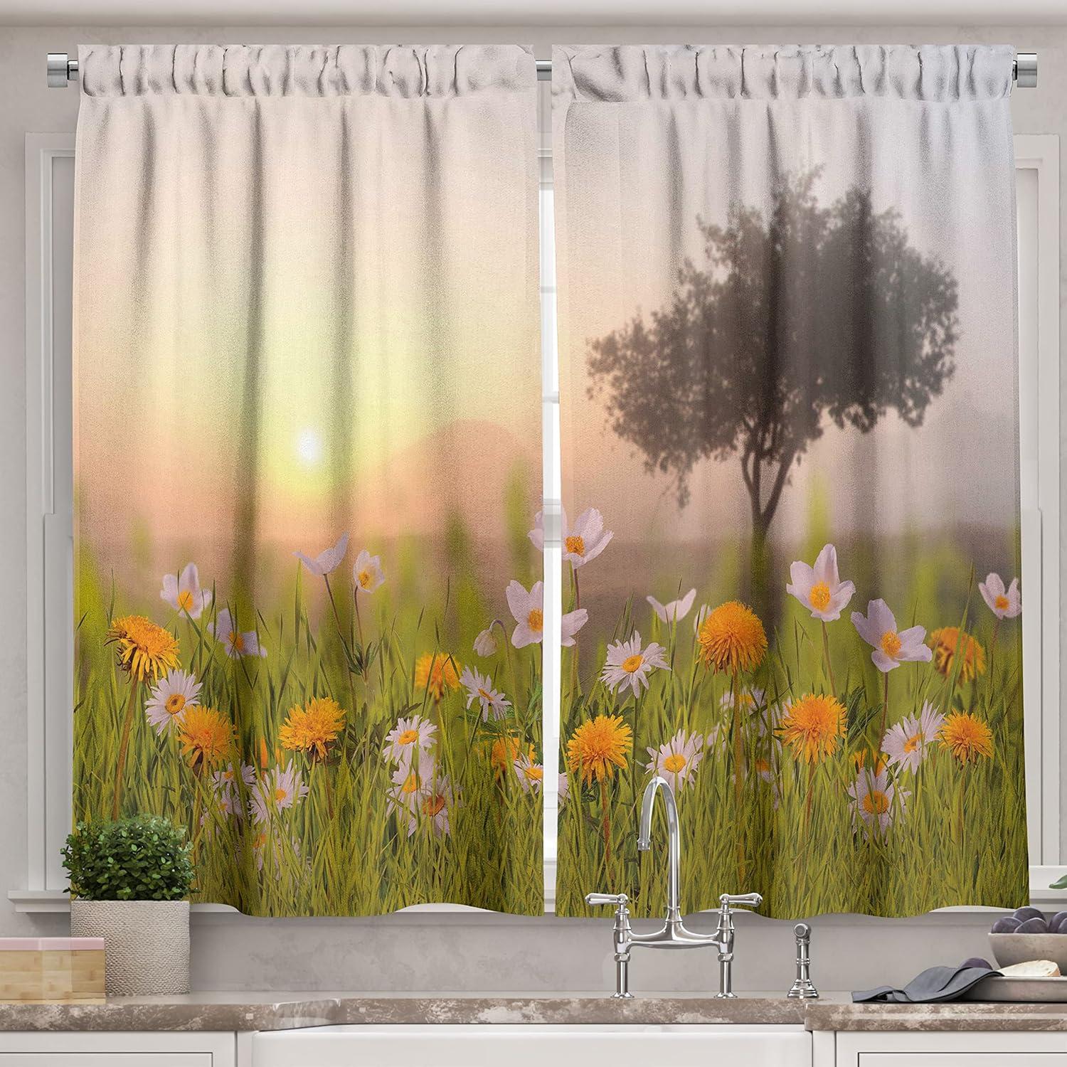 Pointed 55'' W Kitchen Curtain in (Set of 2)