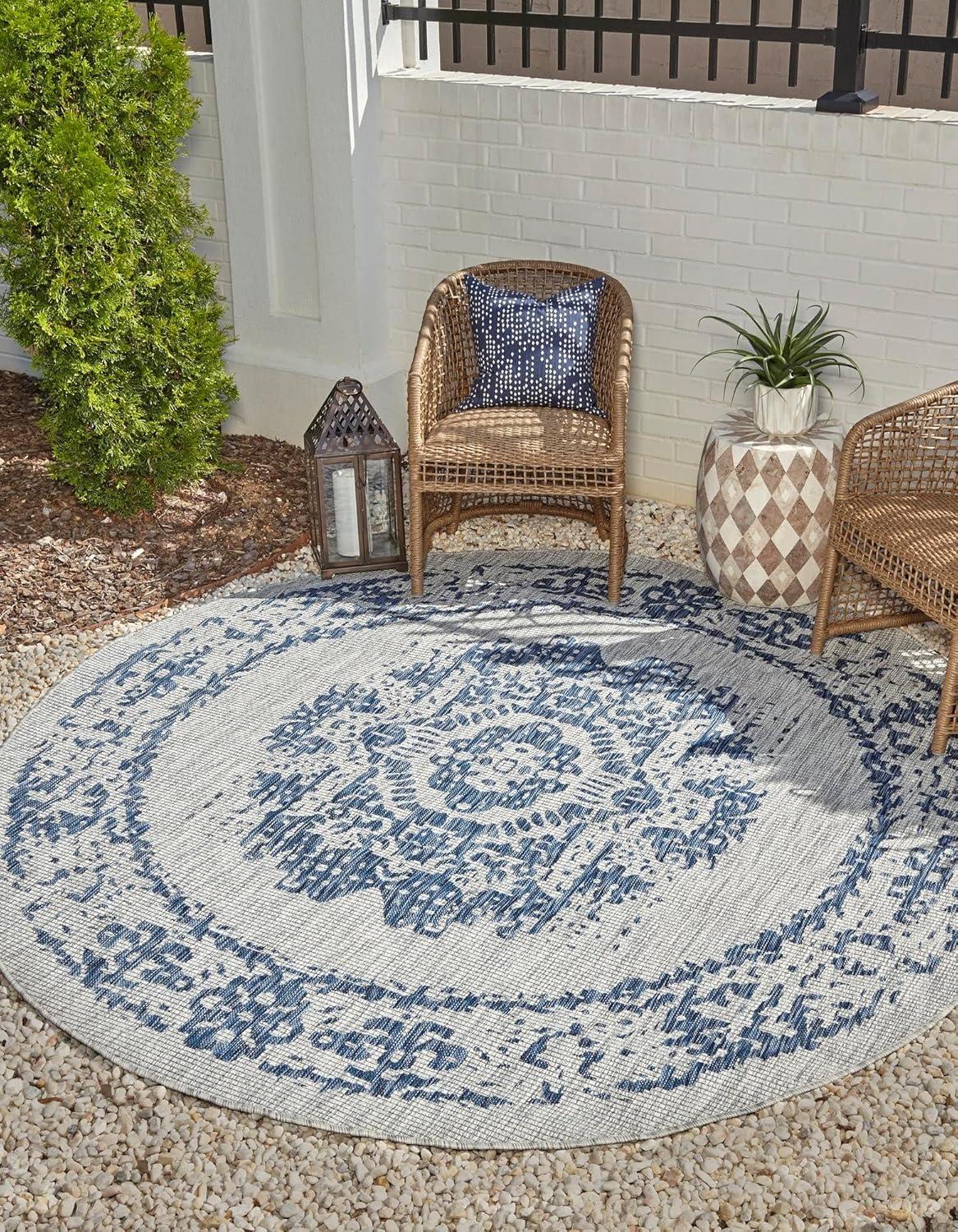 Unique Loom Outdoor Traditional Timeworn Geometric Woven Area Rug