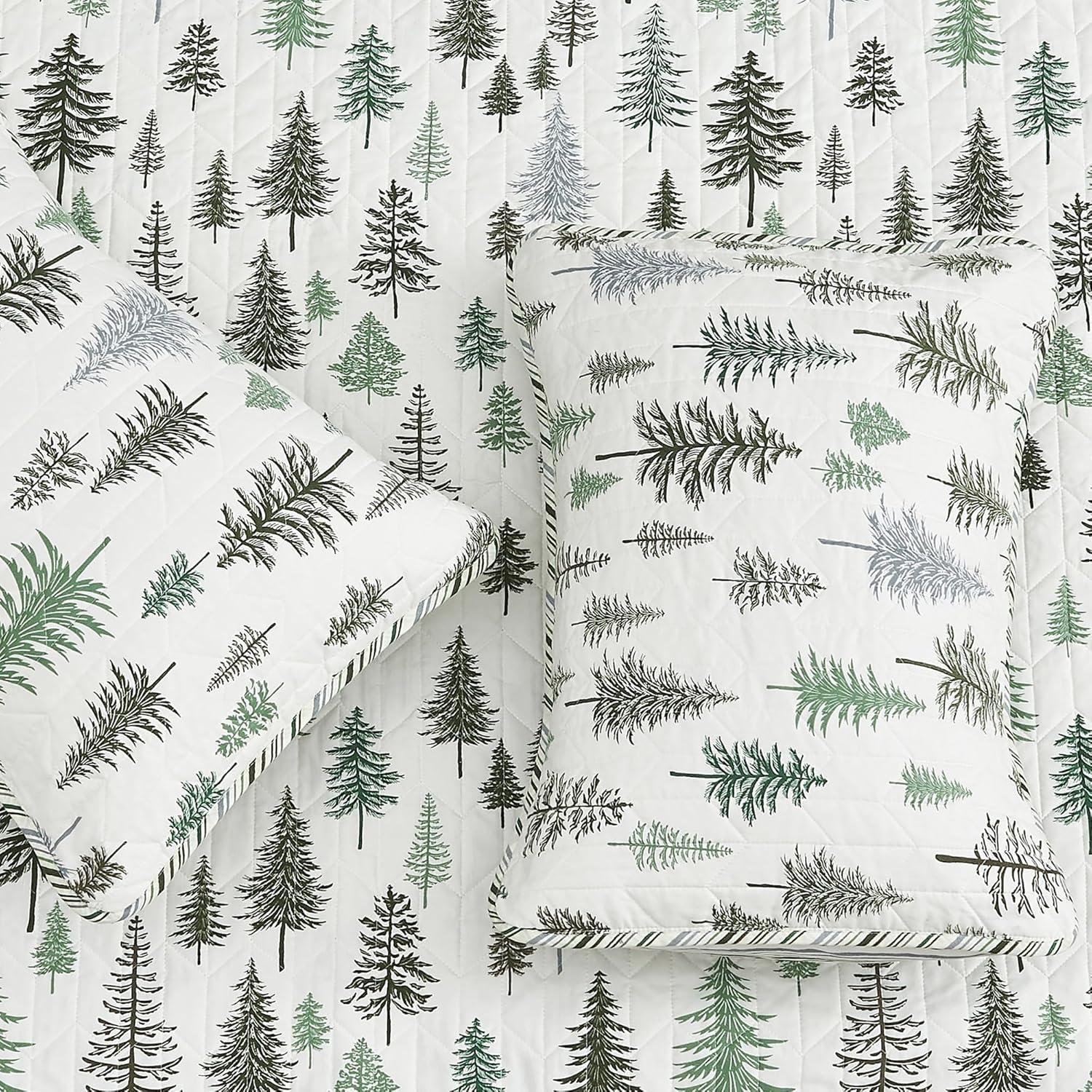 FreshFolds Green Forest Reversible Lodge Quilt Set with Shams