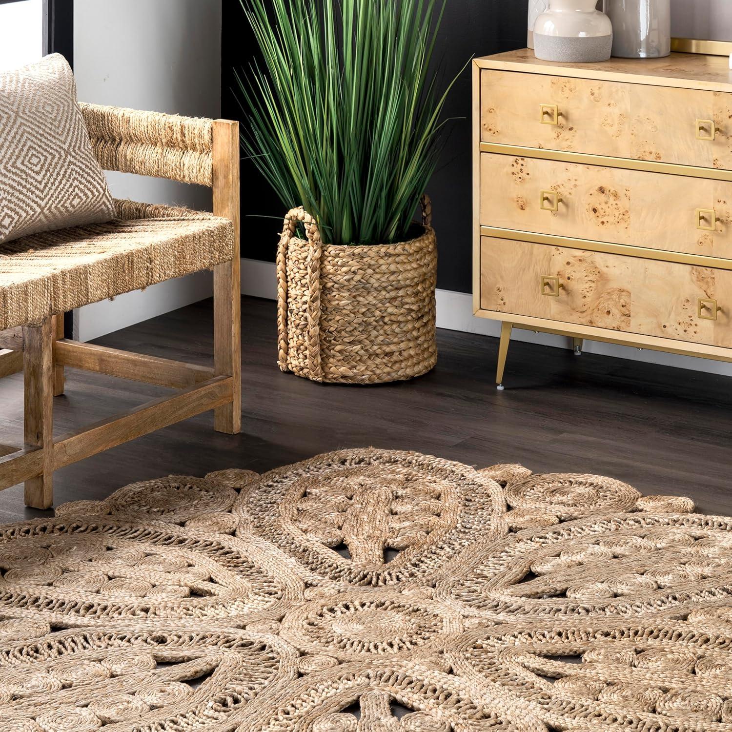 Nuloom Bree Floral Braided Jute Indoor Area Rug