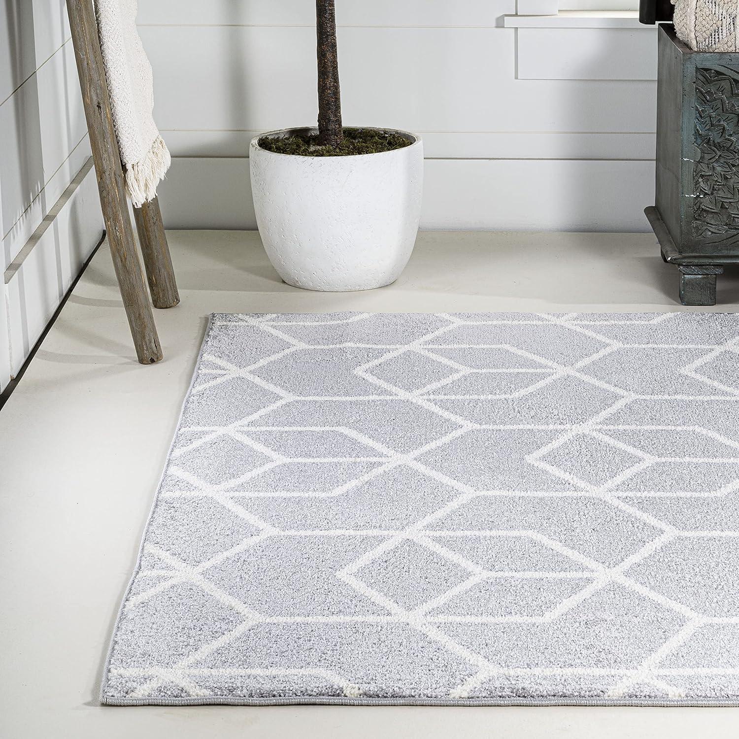 3'x5' Tumbling Blocks Modern Geometric Area Rug, Light Gray/White - JONATHAN Y