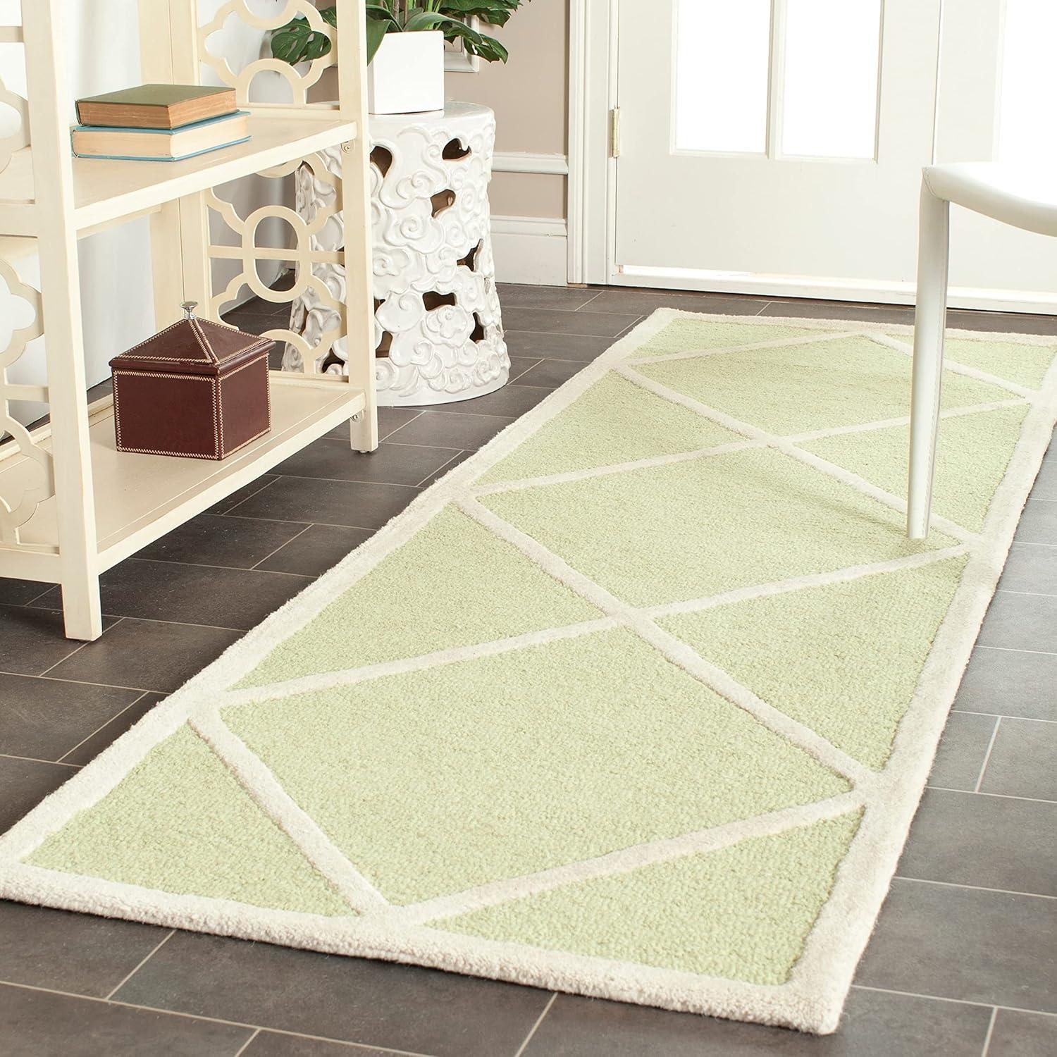 SAFAVIEH Cambridge Kennedy Geometric Diamonds Wool Area Rug, Light Blue/Ivory, 2' x 3'