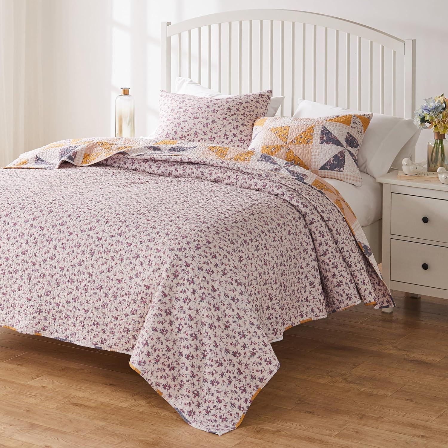 Greenland Home Fashions Heirloom Posey Reversible Quilt Set