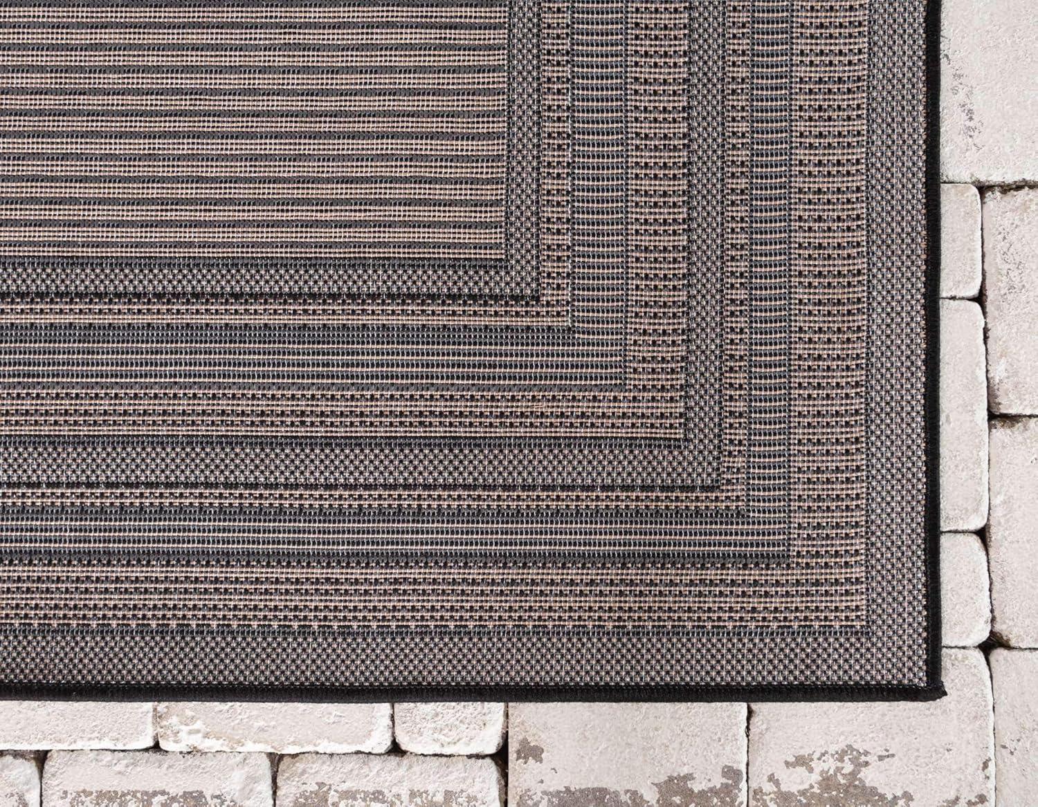 Unique Loom Outdoor Border Collection Area Rug - Multi Border (7' x 10' Rectangle Gray/Black)