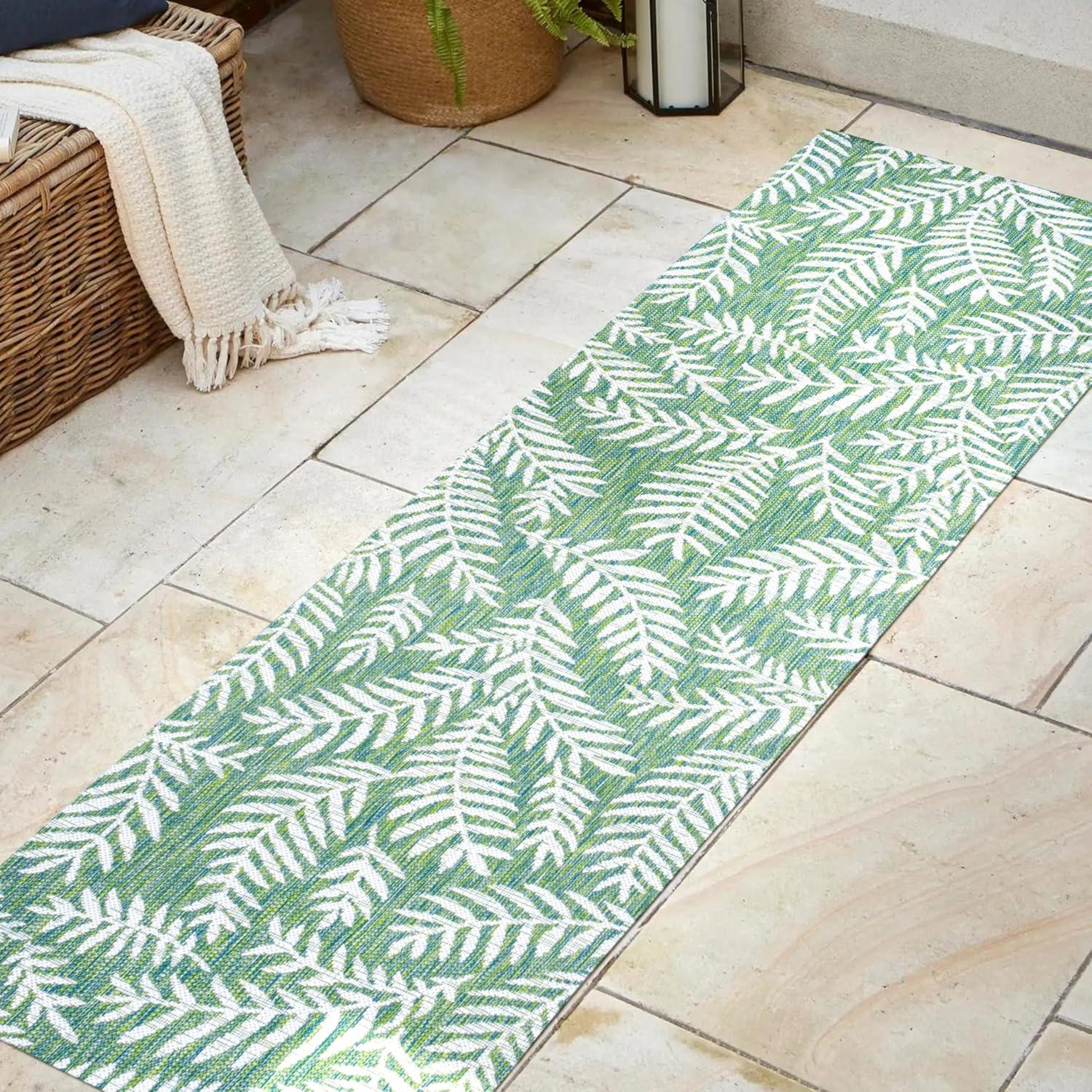 3' x 5' Nevis Palm Frond Indoor/Outdoor Area Rug, Cream/Green - JONATHAN Y