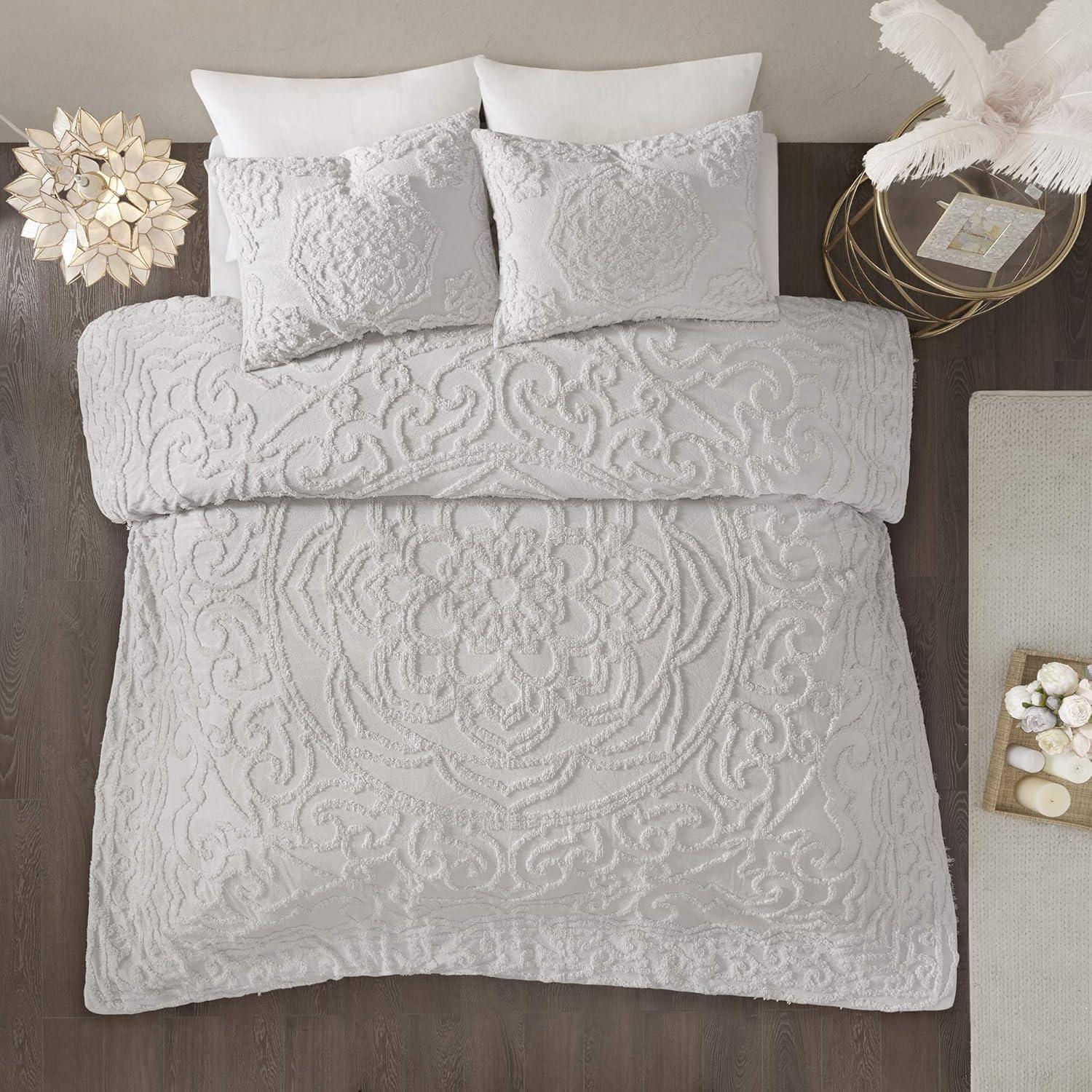 Laetitia Tufted Cotton Chenille Medallion Comforter Set