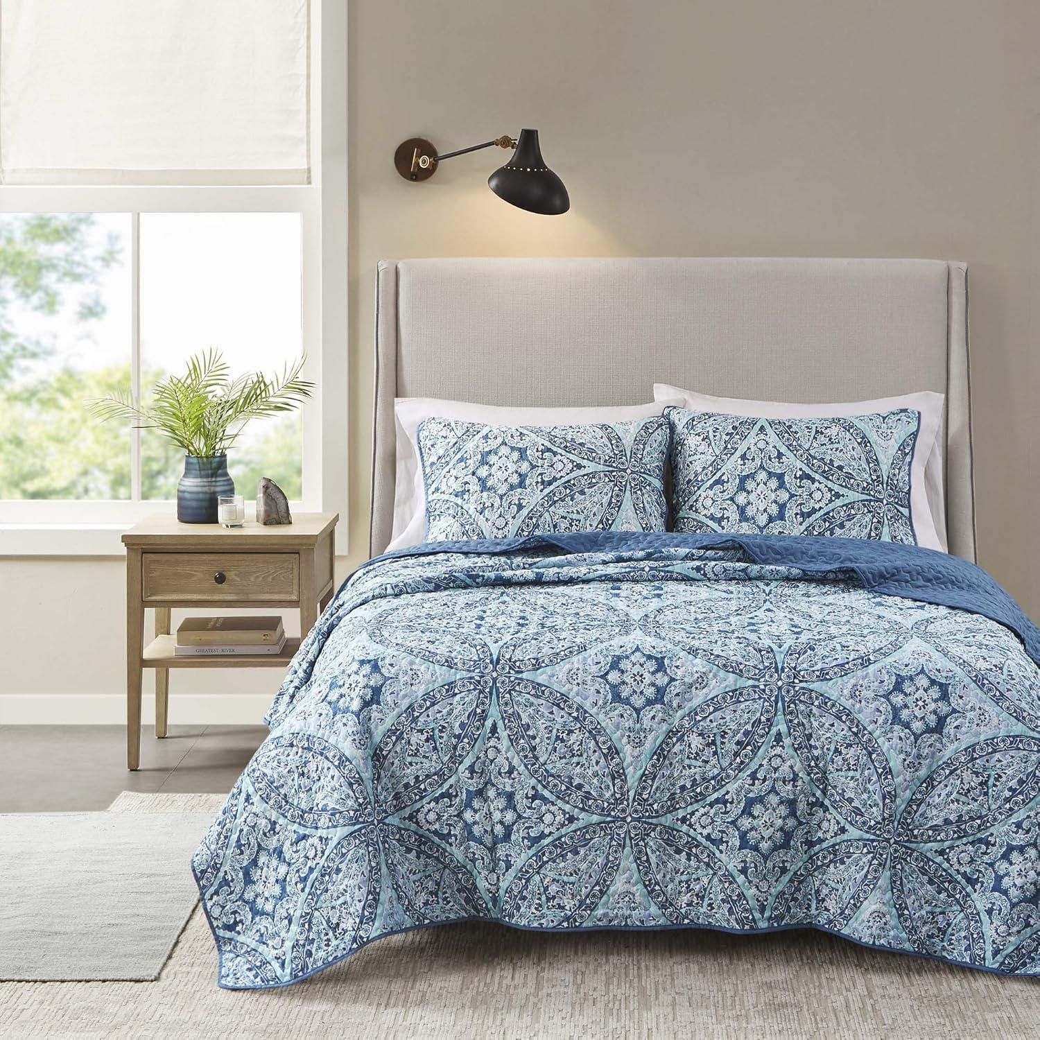 Gloria Damask Aqua Reversible Full Quilt Set