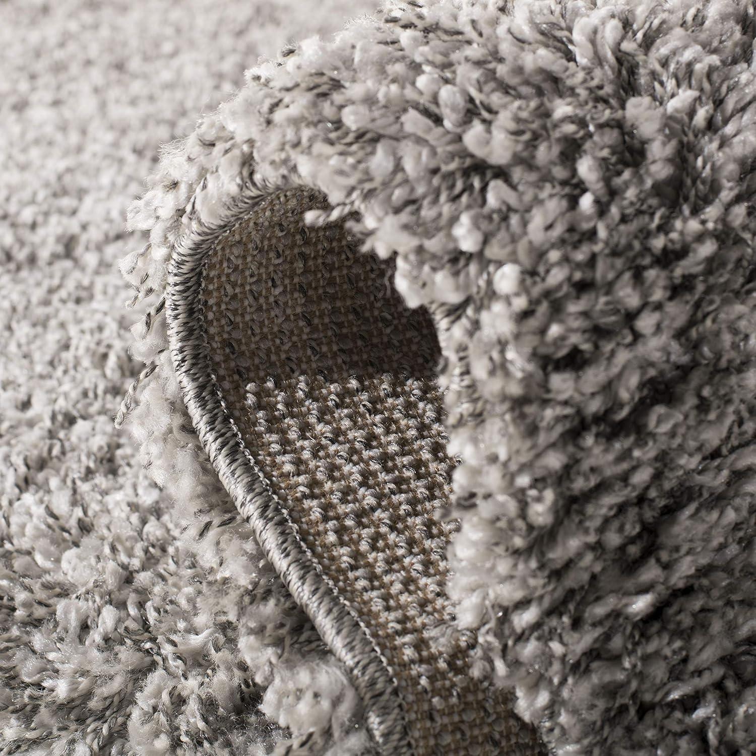 Shag SG151 Power Loomed Indoor Area Rug - Silver - 8'x10' - Safavieh.