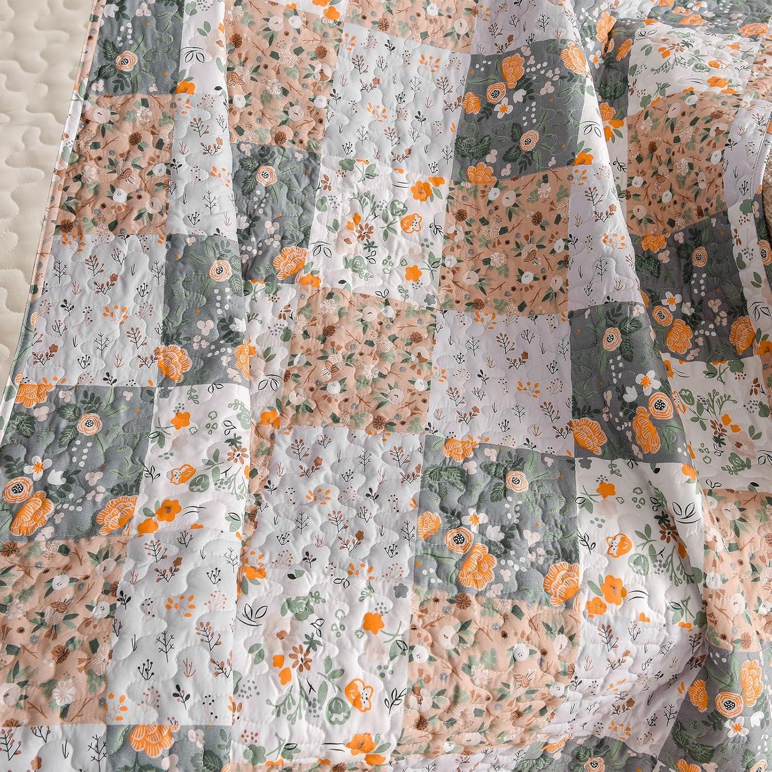 Exclusivo Mezcla Microfiber Boho Patchwork Pattern Quilted Throw Blanket for Bed/Couch/Sofa, Soft and Lightweight (50"x 60",Camel)