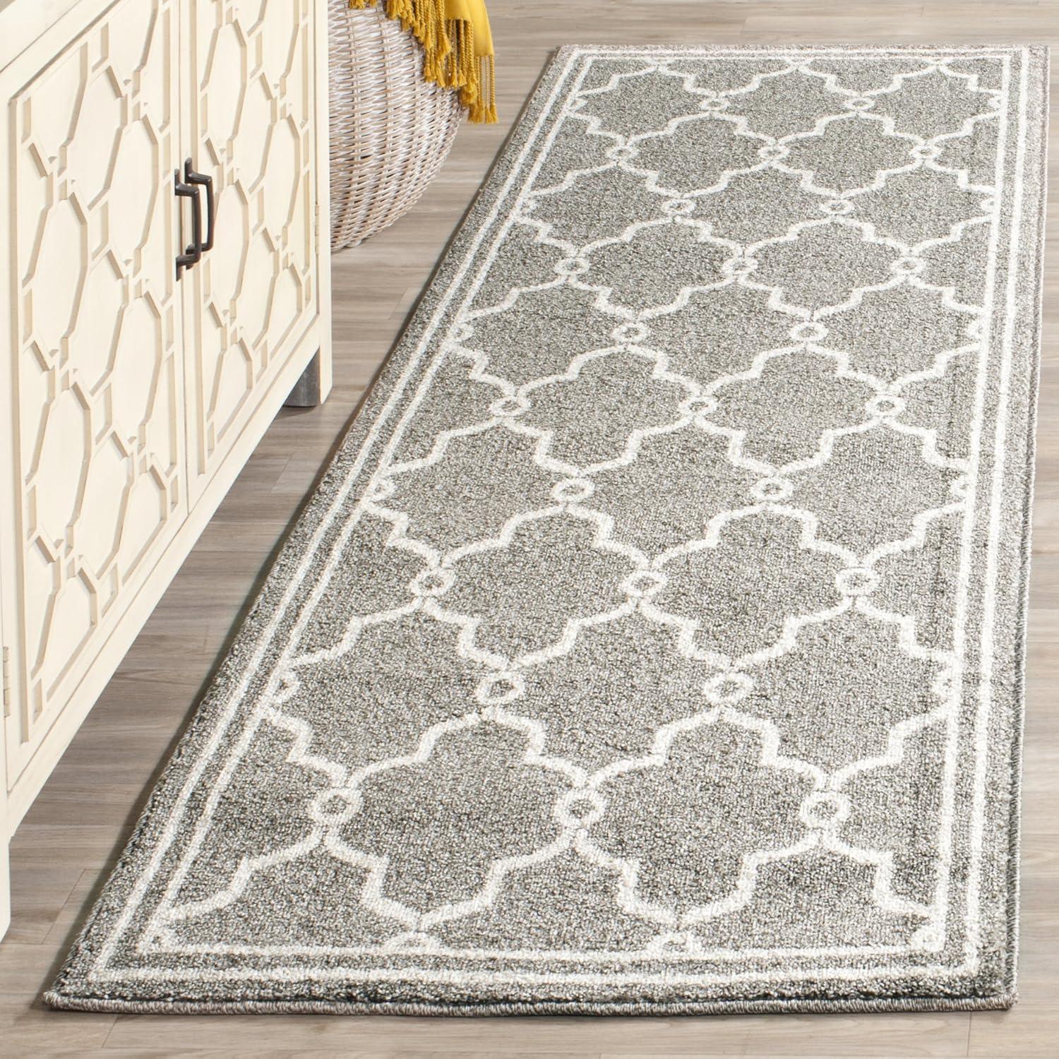 Amherst AMT414 Power Loomed Area Rug  - Safavieh