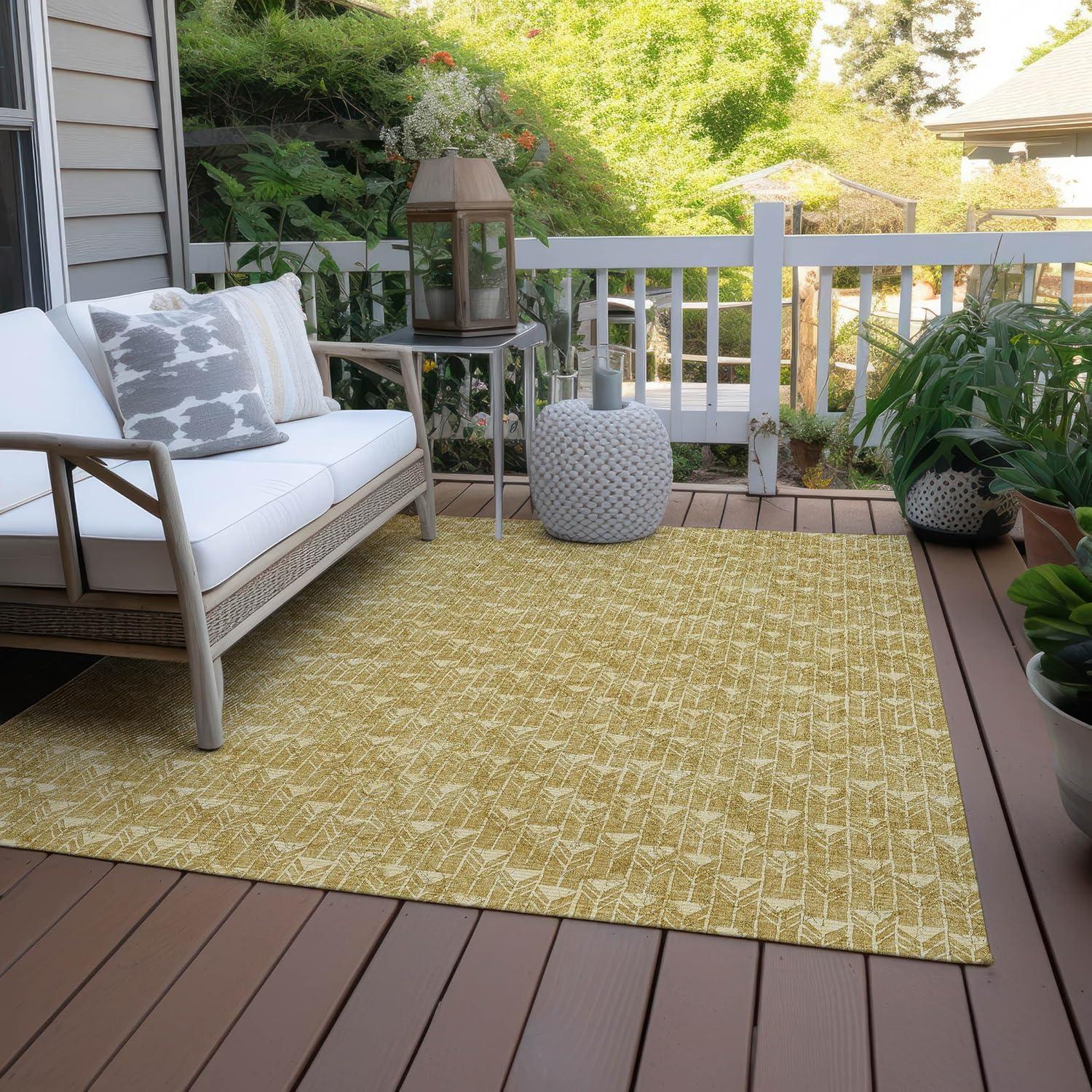 Gold Geometric Pattern Machine Washable Indoor Outdoor Rug