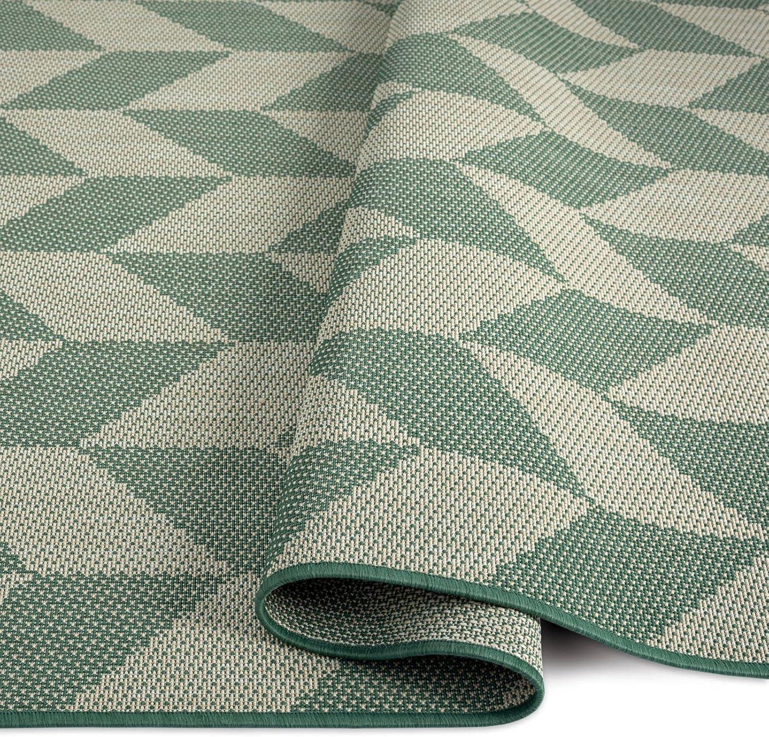 NICOLE MILLER NEW YORK Patio Country Calla Herringbone Indoor/Outdoor Area Rug, Beige/Green