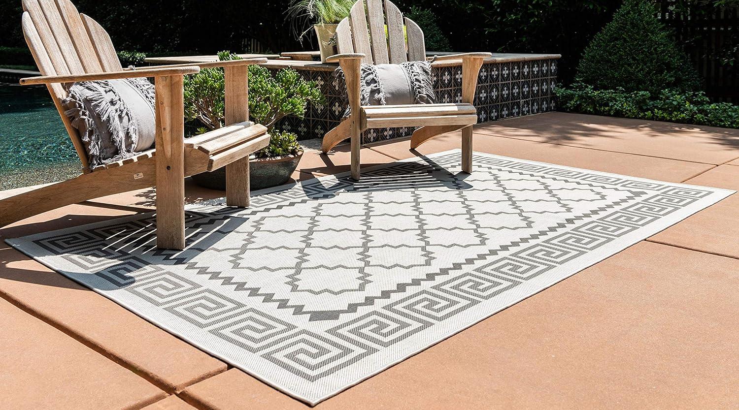 Unique Loom Outdoor Trellis Collection Area Rug - Stars (2' 2" x 3' 1" Rectangle Gray/Silver)